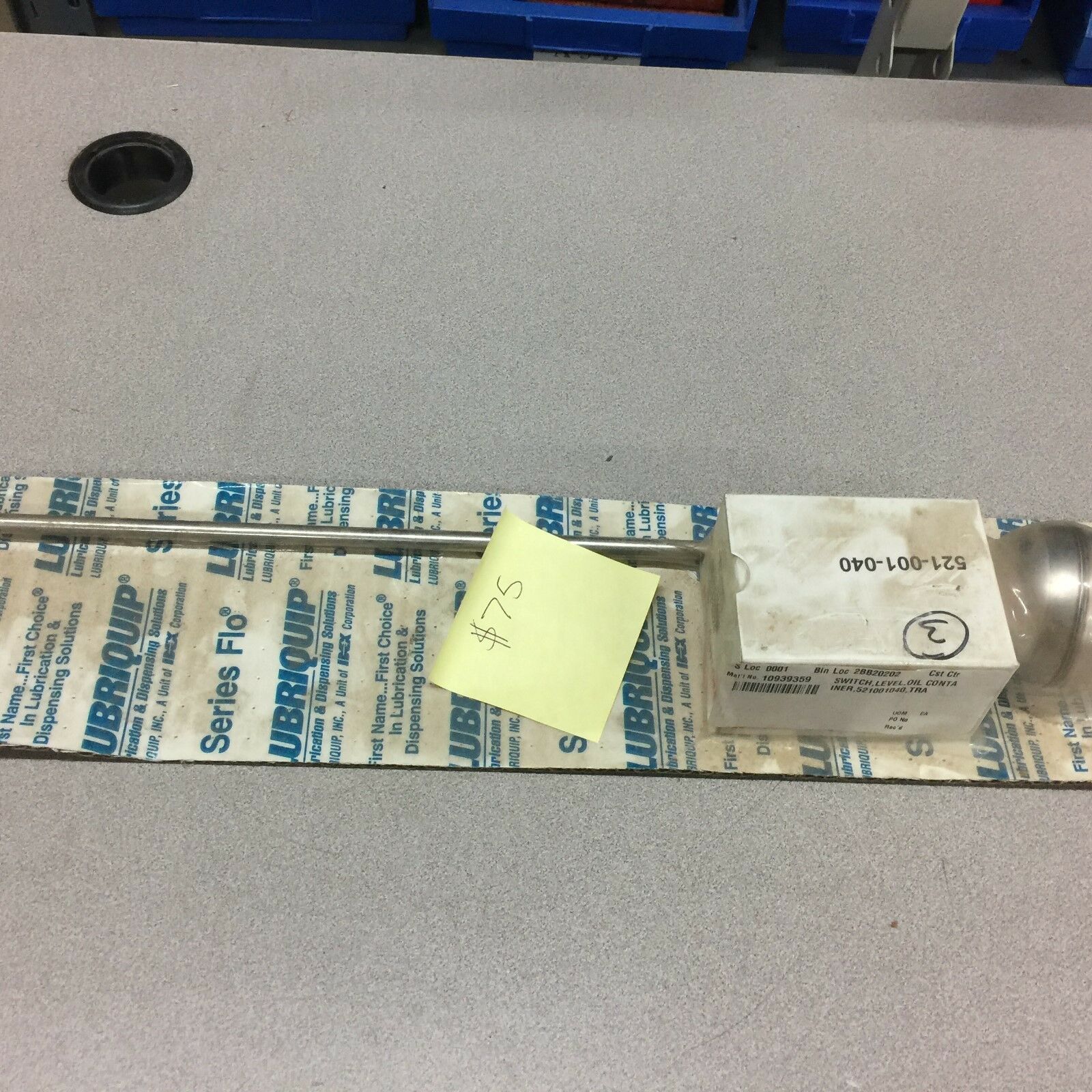 NEW IN ORIGINAL PACKAGE LUBRIQUIP OIL LEVEL SWITCH 521-001-040
