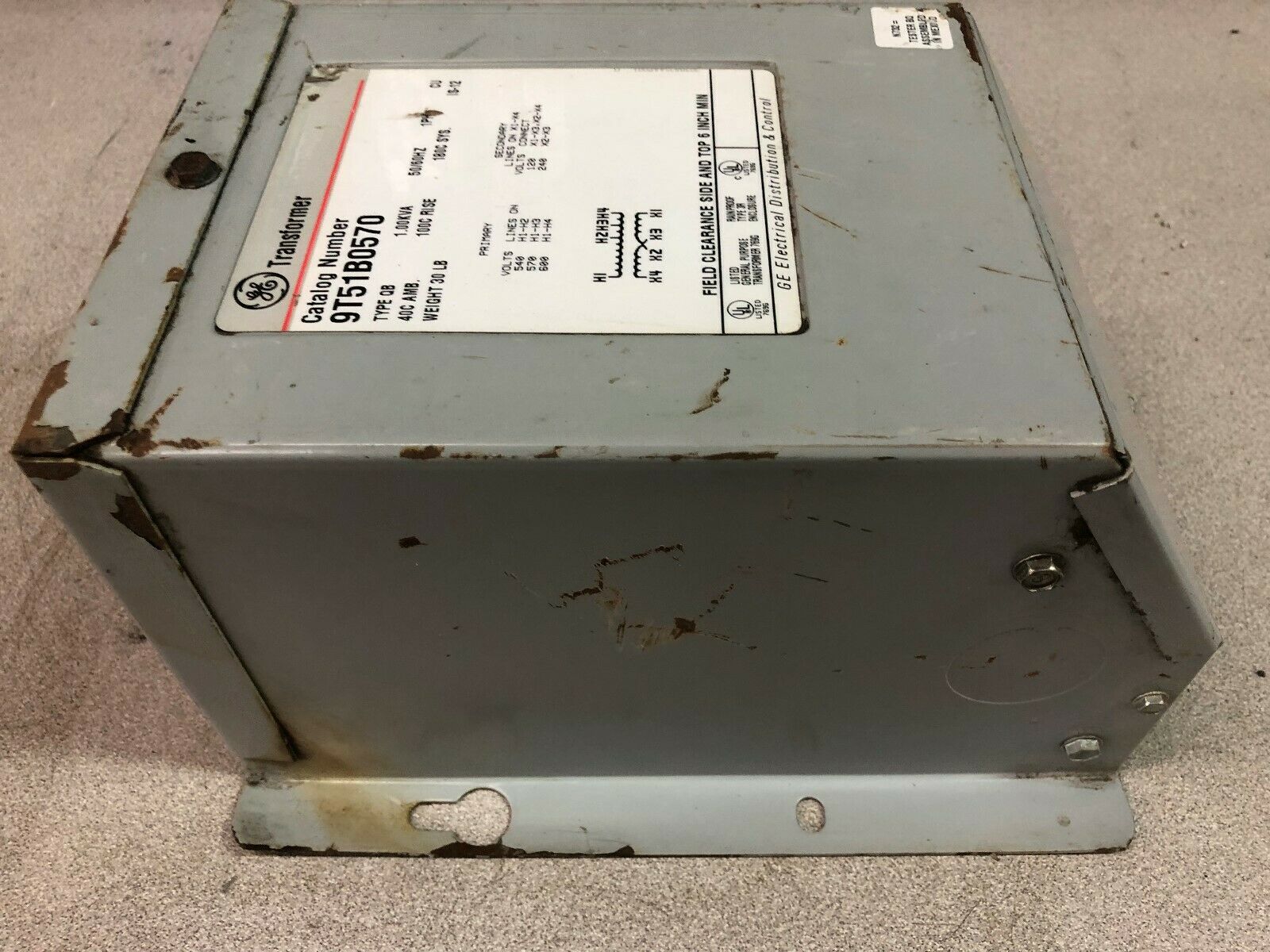 NEW NO BOX GE 1KVA 540/570/600 V PRI 120/240V SEC RAIN PROOF 3R ENCLOSURE TRANSF