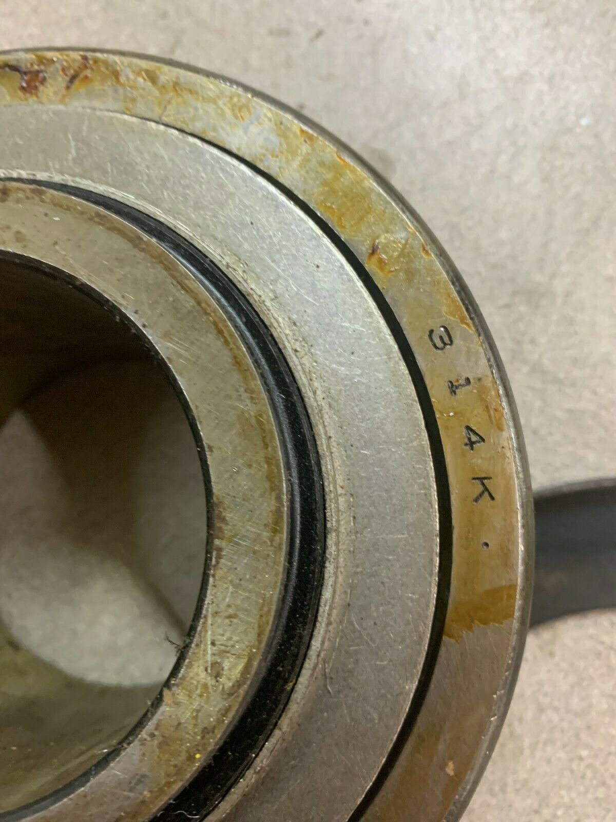 NEW NO BOX FAFNIR INSERT BEARING SMN211K