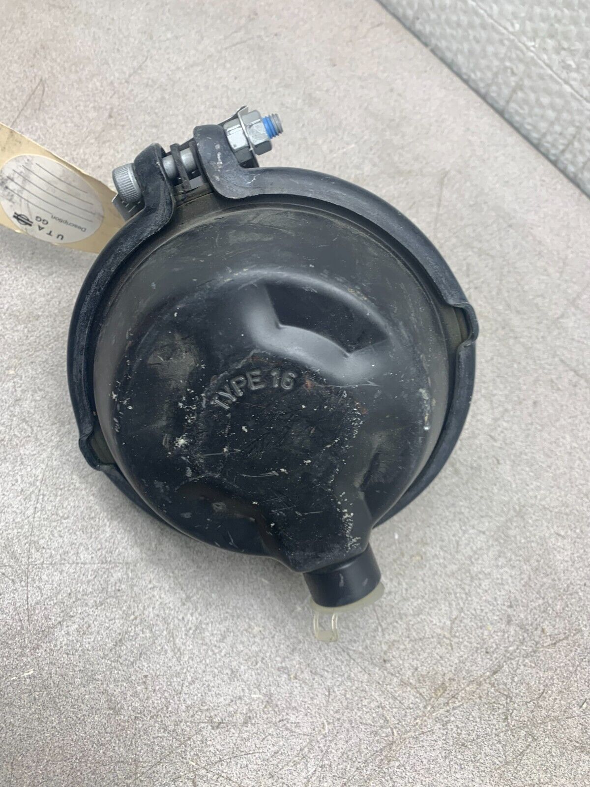 NEW NO BOX KNORR BREMSE II39375F BRAKE CHAMBER BS3337