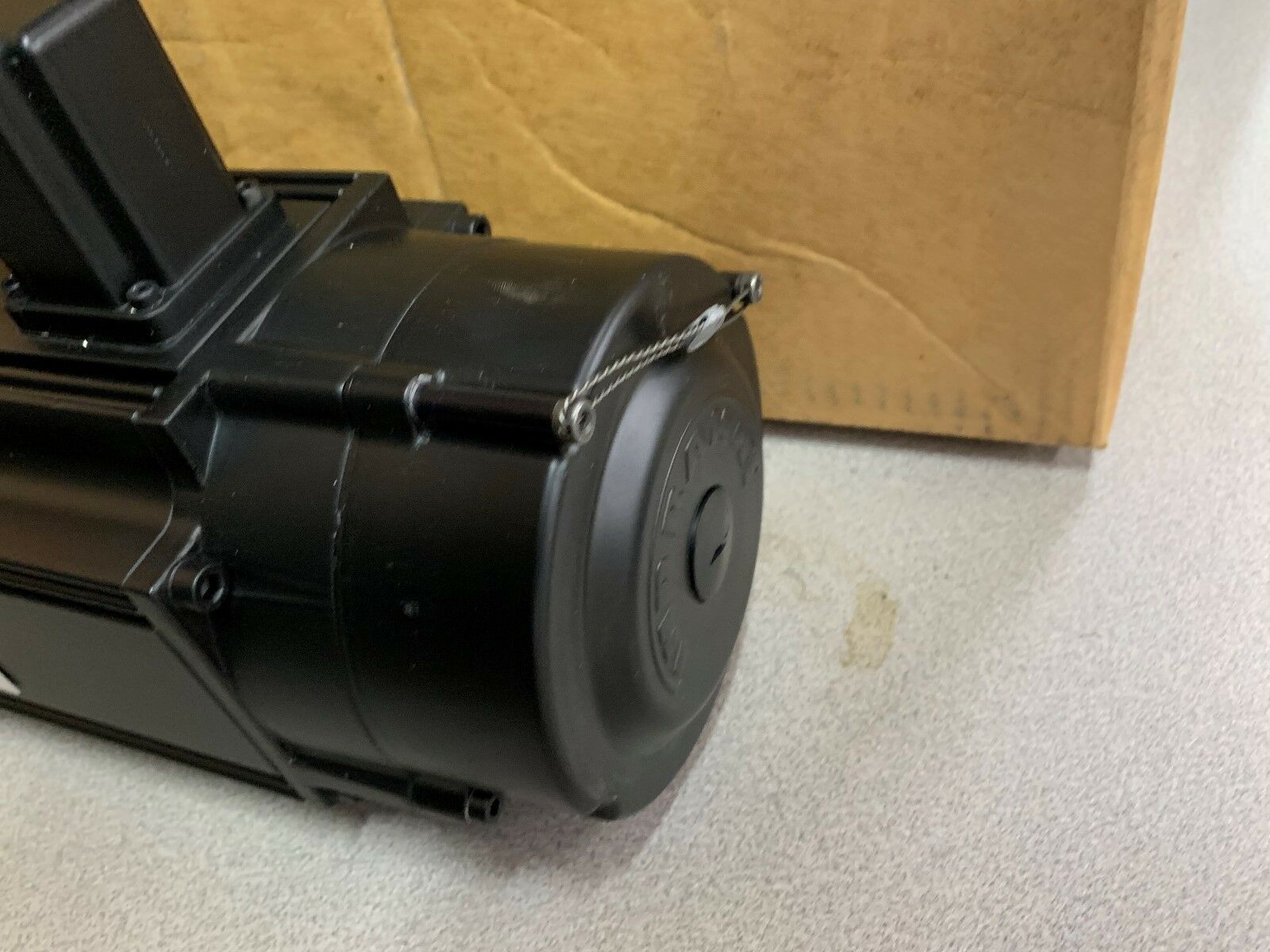 NEW INDRAMAT AC BRUSHLESS SERVO MOTOR BERKELEY ASM121-B-0/A-16-LB/10