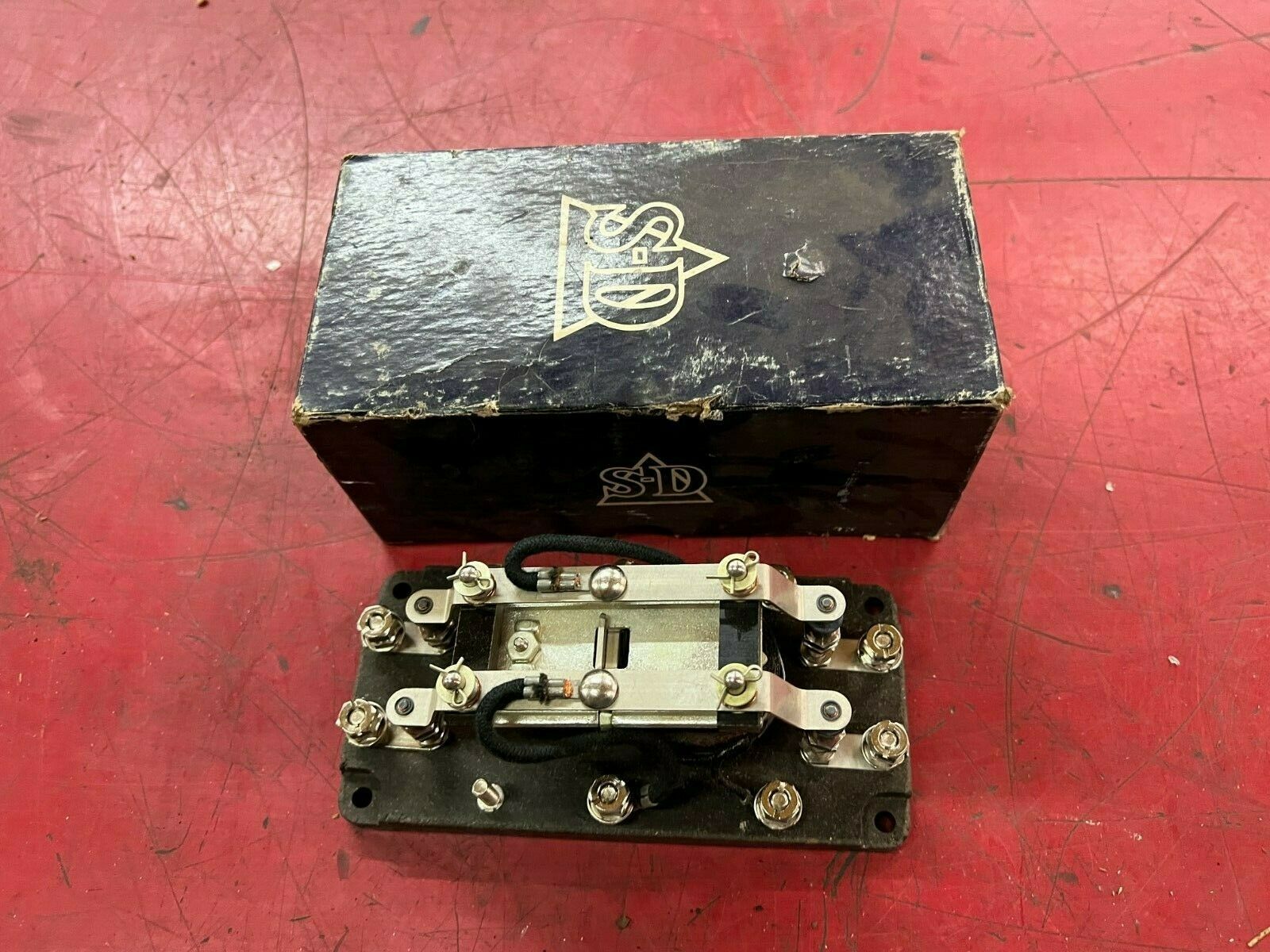 NEW IN BOX STRUTHERS DUNN RELAY 84XBX