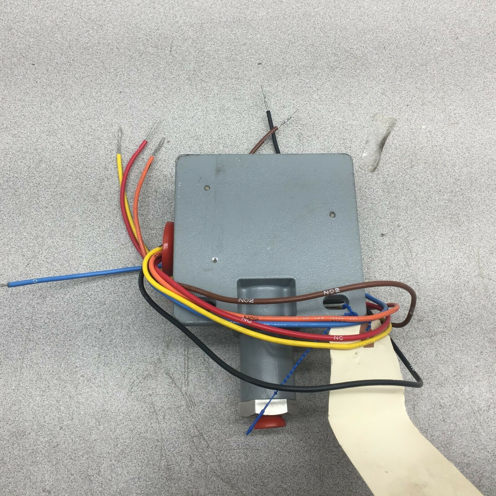 NEW NO BOX SOR 20-180PSI PRESSURE SWITCH 6NN-KK5-M1-C1A