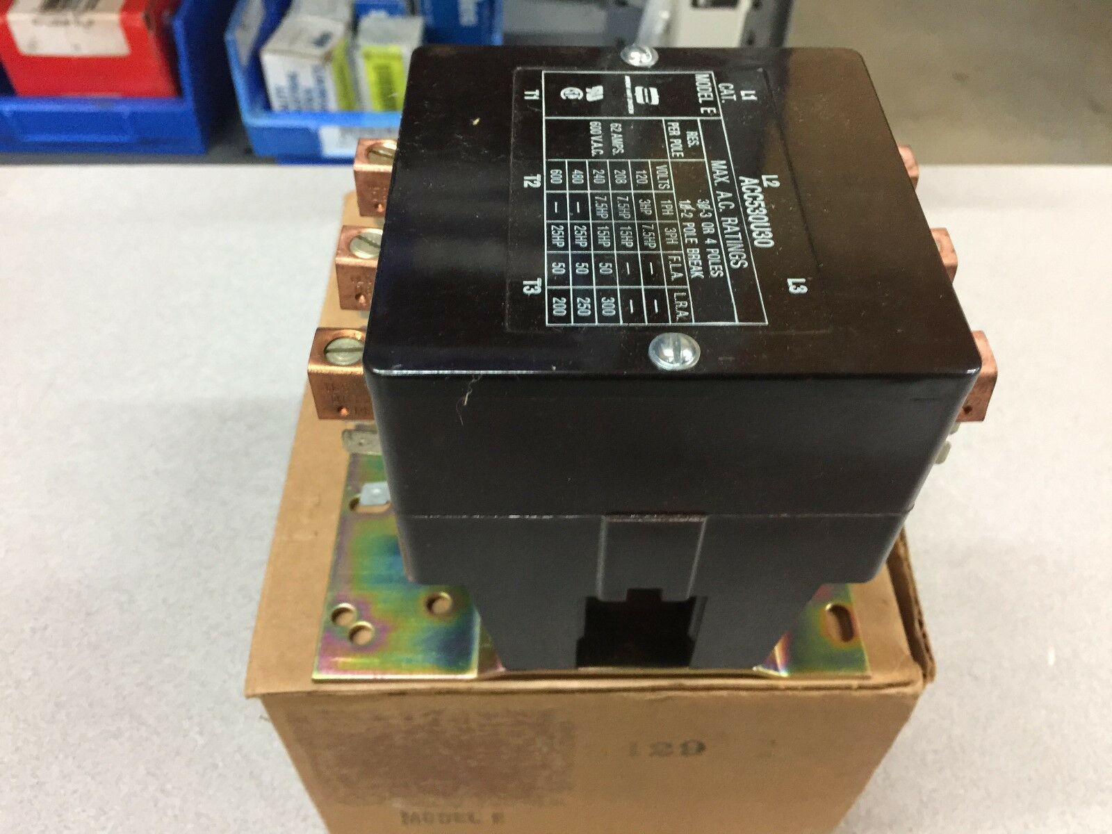 NEW IN BOX ARROW HEART CONTACTOR 3POLE 62AMPS 600VAC ACC53OU30