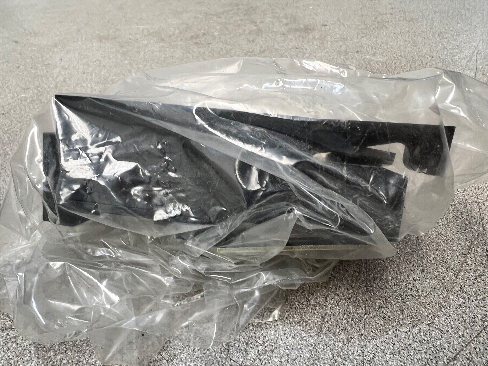 NEW IN BOX ALLEN BRADLEY FUSING KIT 599-F04 SERIES B