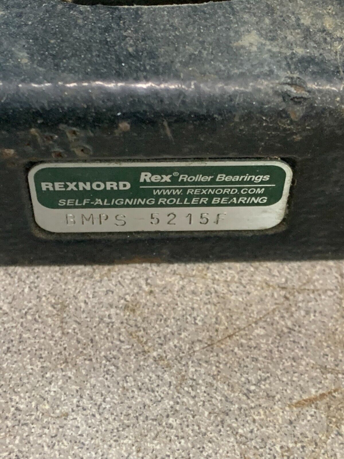 NEW NO BOX REXNORD PILLOW BLOCK BEARING 2-15/16 BORE BMPS 5215F