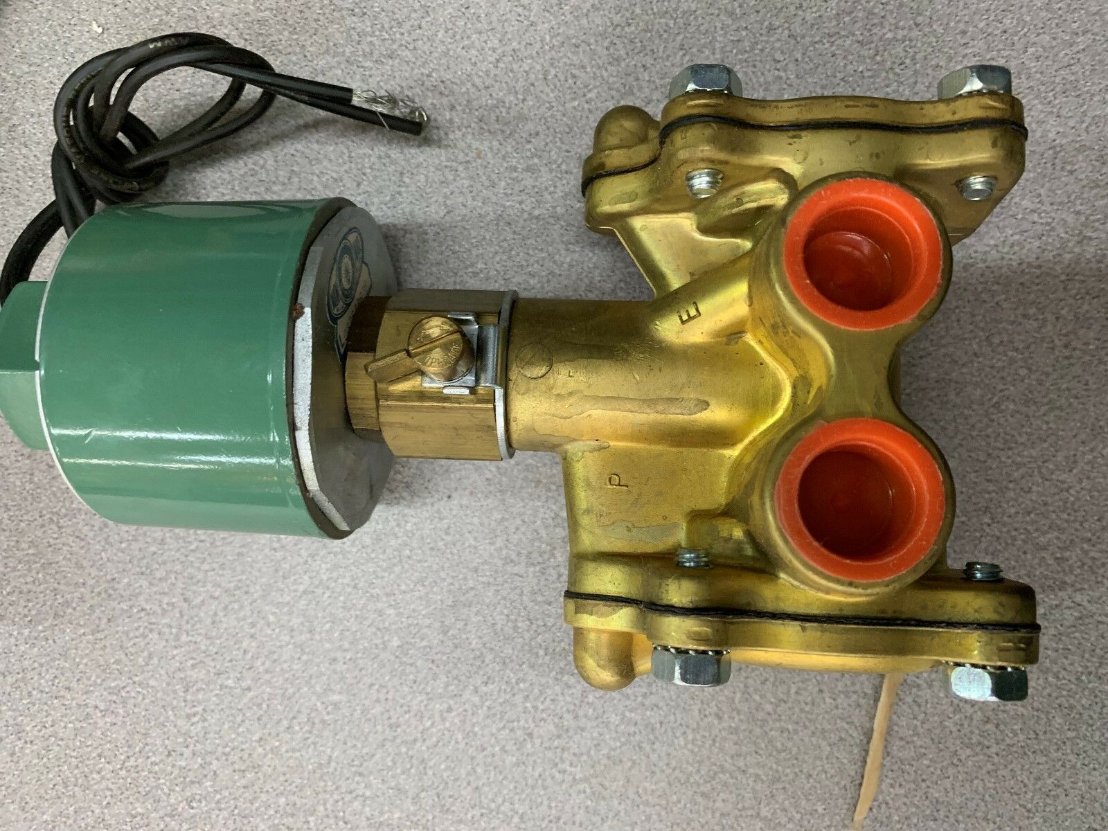 NEW IN BOX ASCO VALVE 831665M0