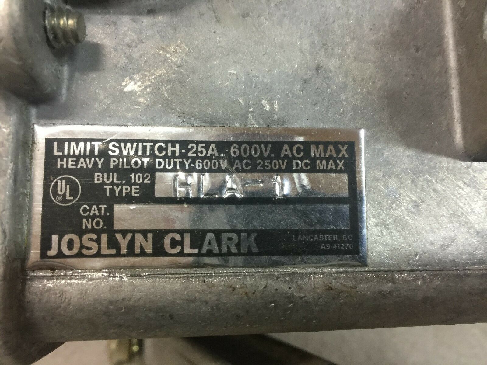 NEW NO BOX JOSLYN CLARK 25AMP 600VAC PILOT DUTY LIMIT SWITCH HLA-1