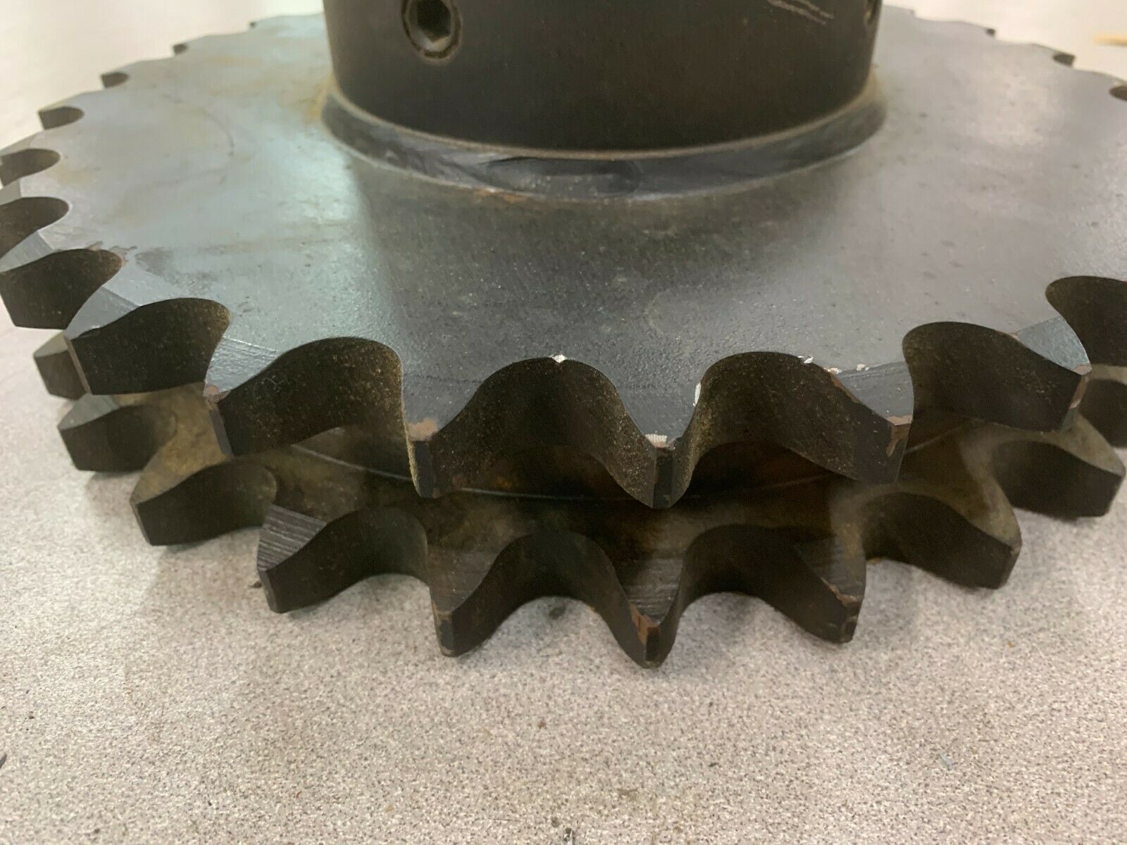 NEW NO BOX MARTIN CHAIN SPROCKET D100B28