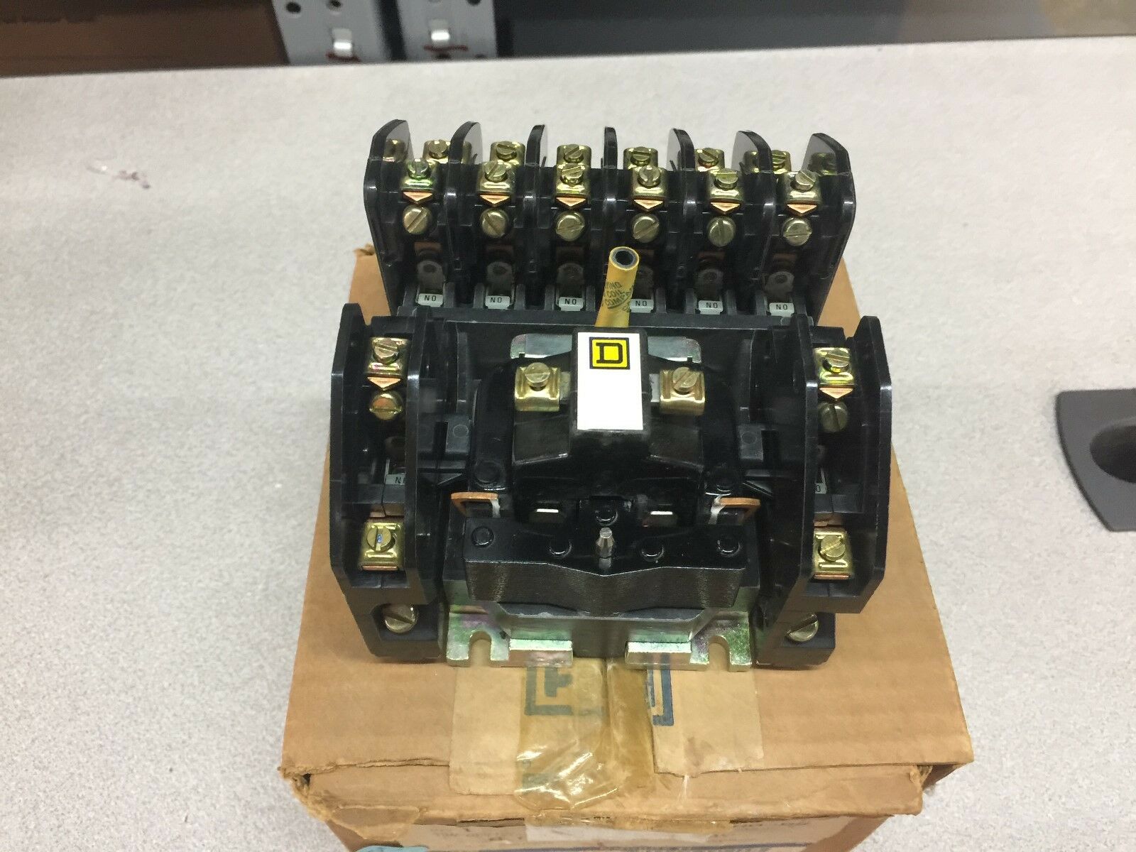 NEW IN BOX SQUARE D CONTROL RELAY CLASS 8501 HO-80