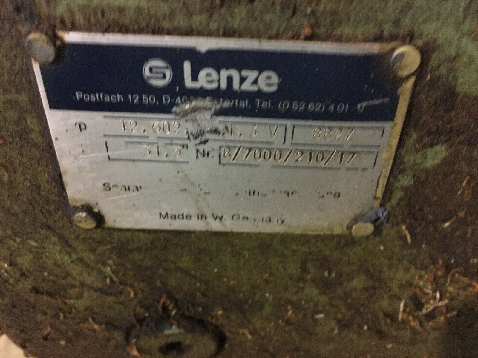 USED LENZE GEAR MOTOR 8/7000/210/17