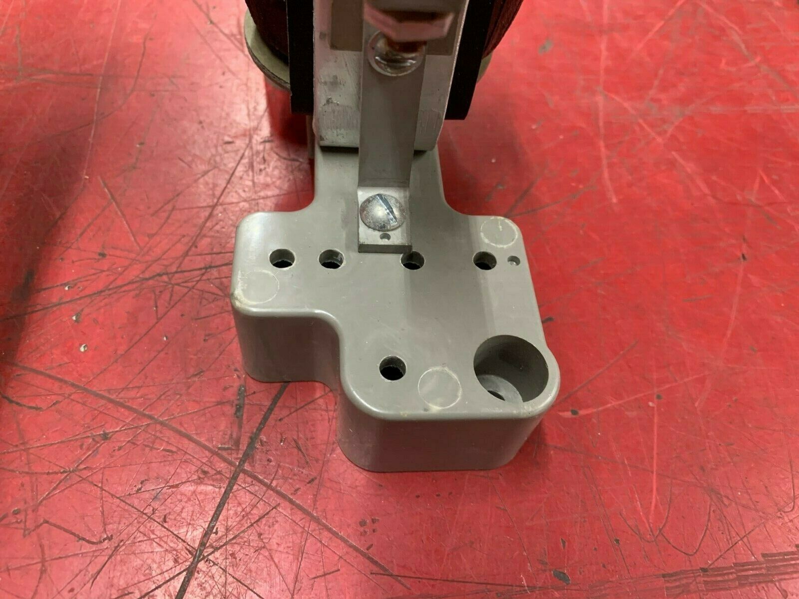 NEW NO BOX CUTLER-HAMMER RELAY 8601518800-17