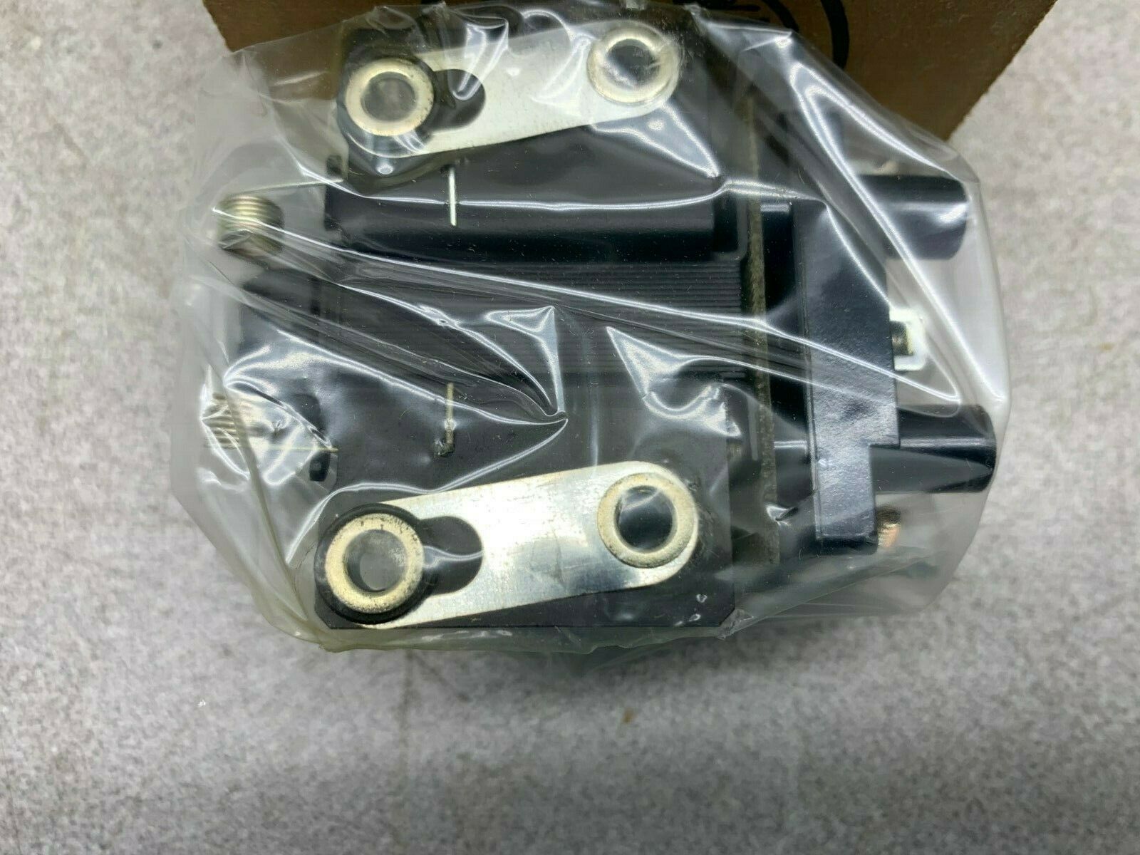 NEW IN BOX ALLEN BRADLEY RELAY 700-CL110A1 SERIES B