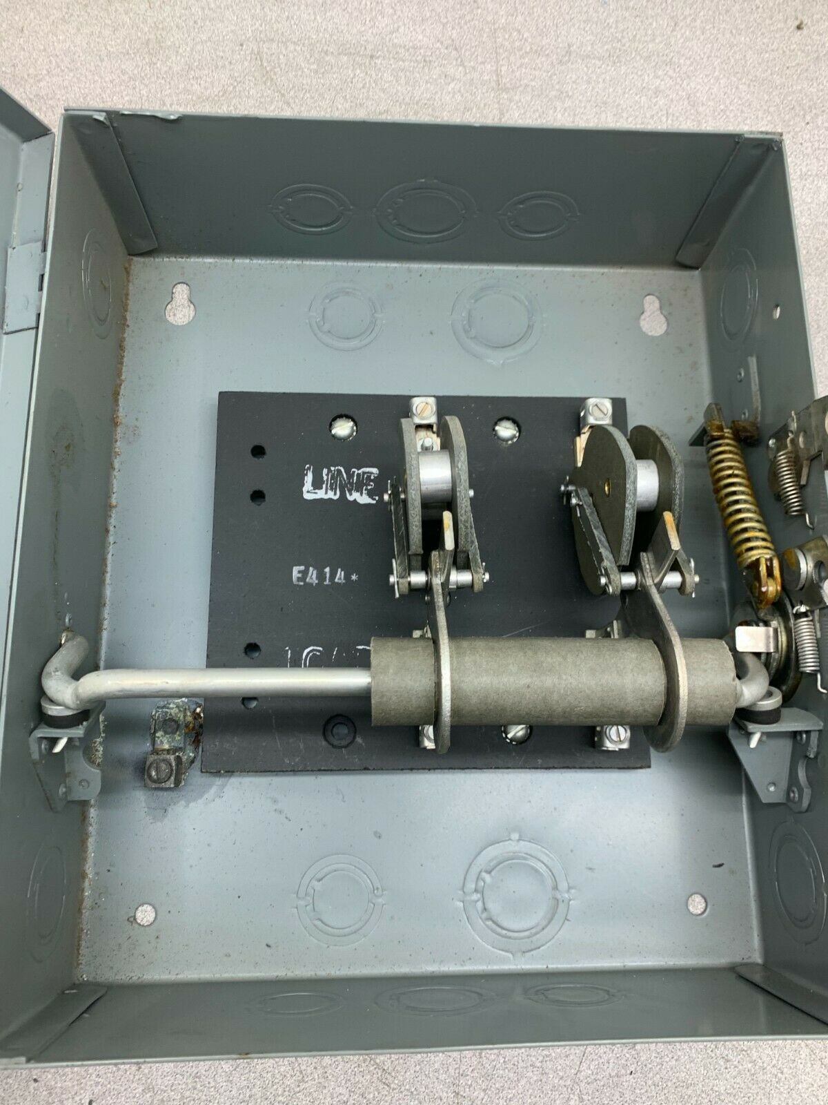 NEW NO BOX GENERAL ELECTRIC 2 POLE 60AMP 600V. DISCONNECT SWITCH TC36262