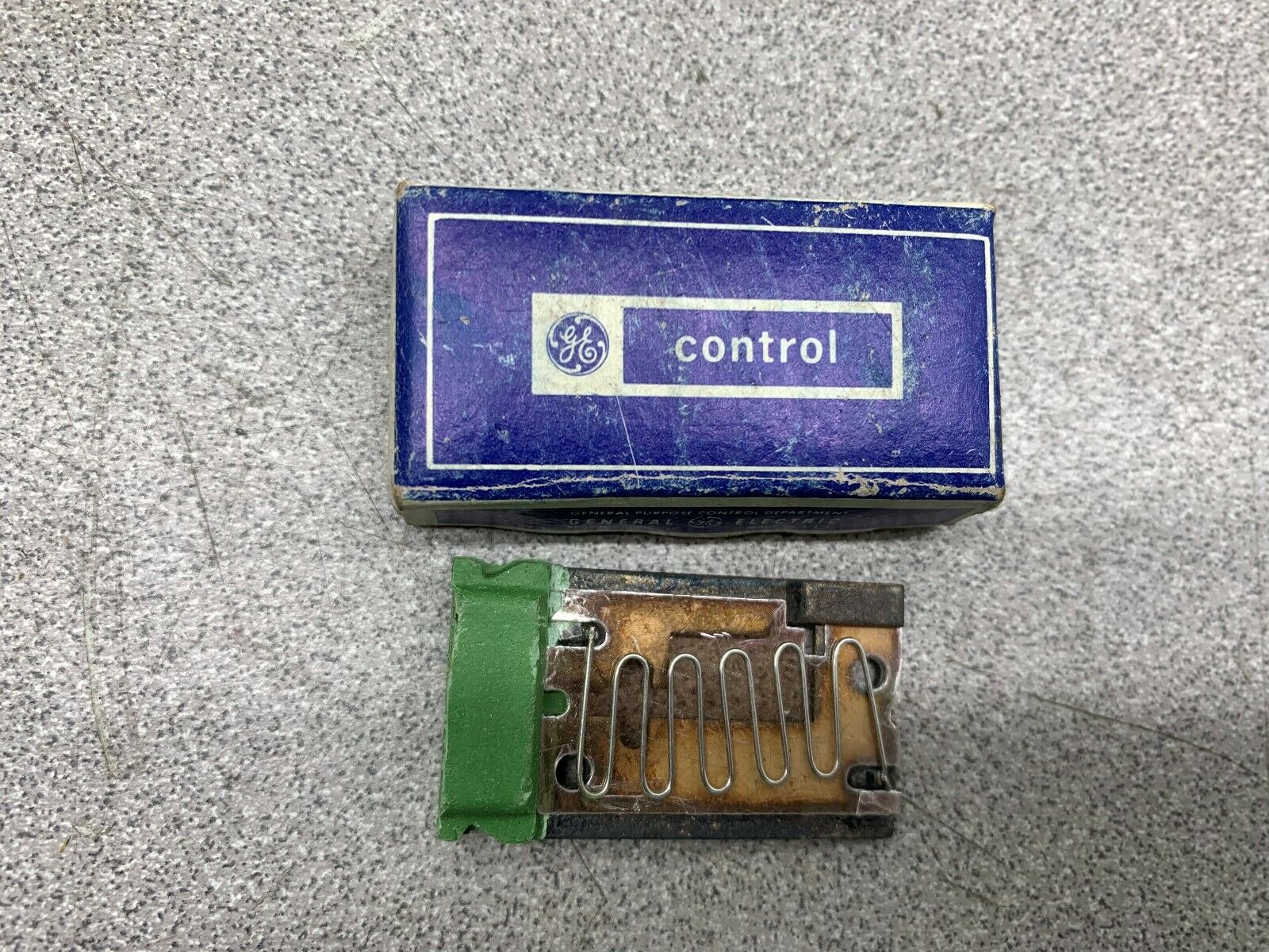 LOT OF 3 NEW IN BOX GE STARTER HEATER CR123 H1.88A