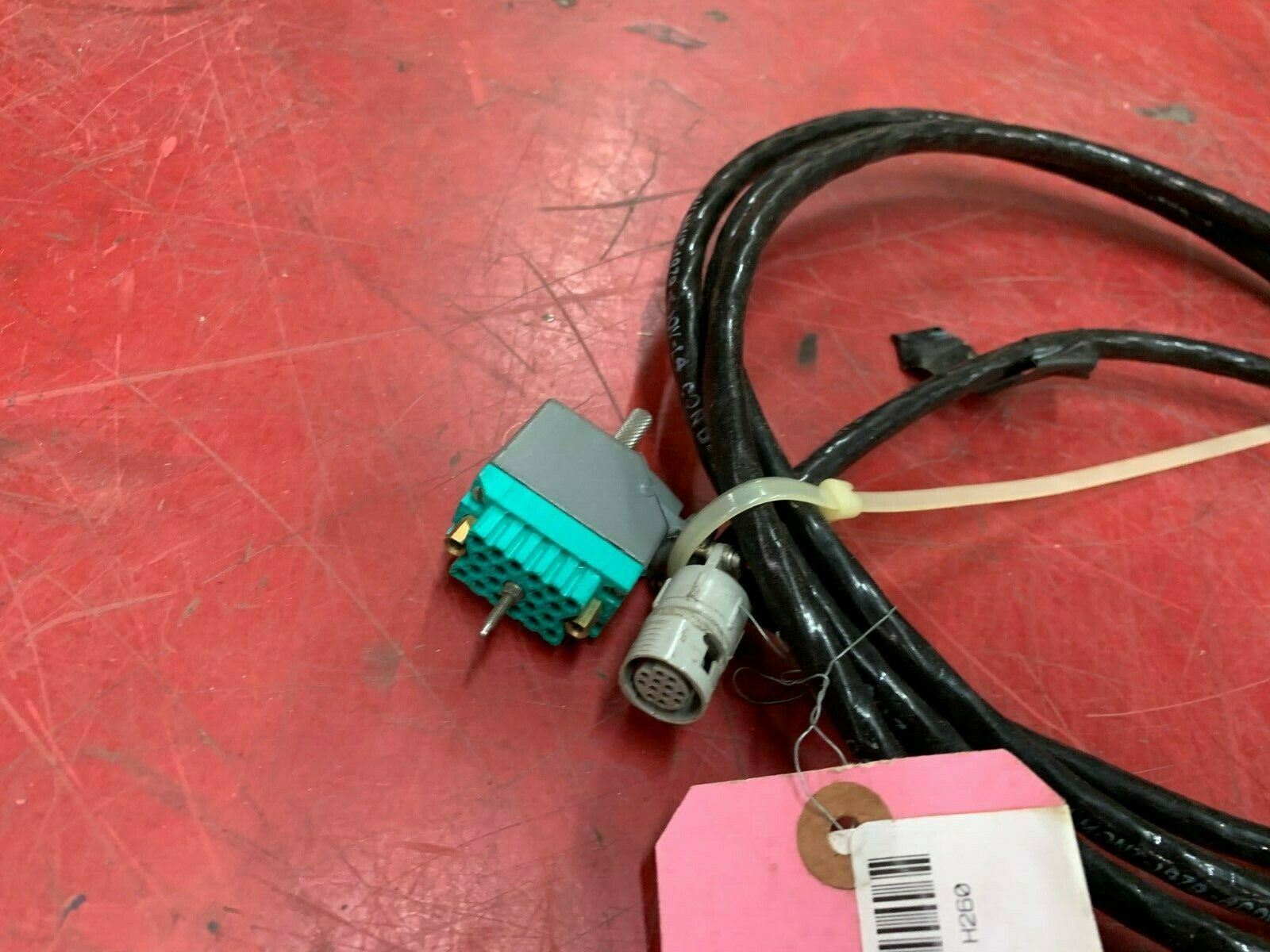 NEW NO BOX BENTLY NEVADA CABLE 51301130-100A