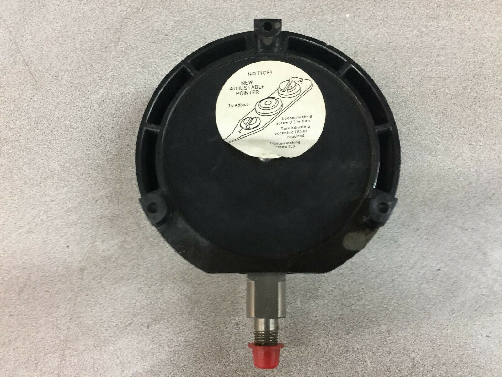 NEW NO BOX SOLFRUNT 0-15 POUND FORCE/INCH SQ 4.5" 1/4" NPT BOTTOM