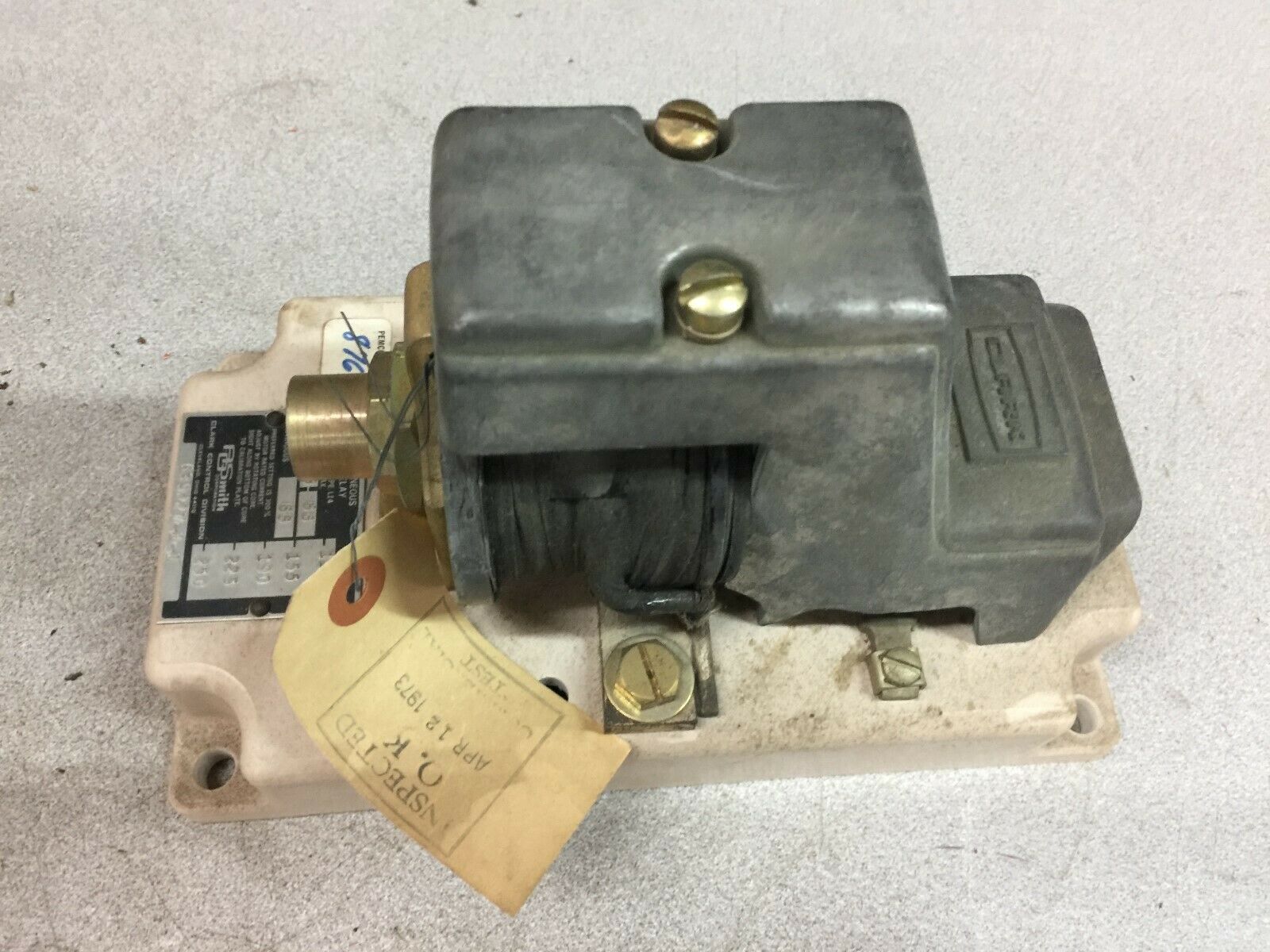 NEW CLARK DC 68 CONTUNUOUS COIL AMPS INSTANTANEOUS OVERLOAD RELAY 28UI3-68