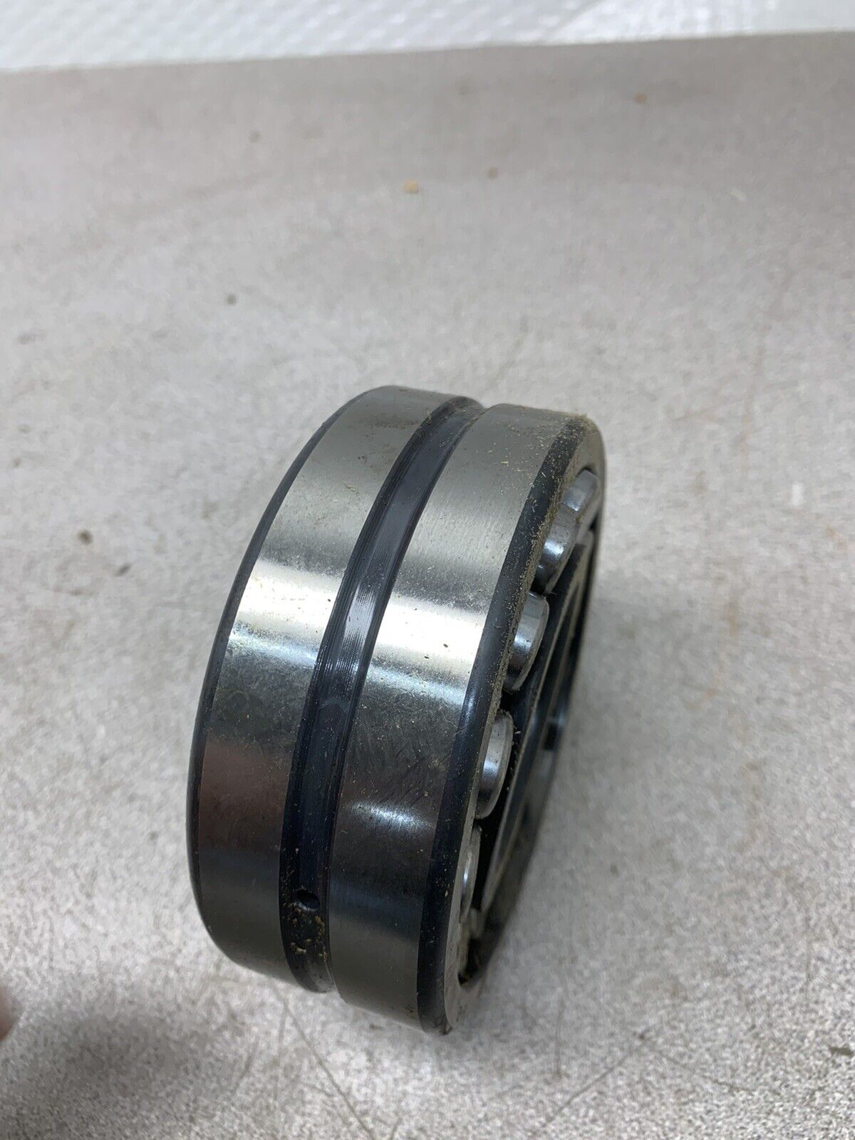 NEW NO BOX FAG SPHERICAL ROLLER BEARING 22310EAS.C3