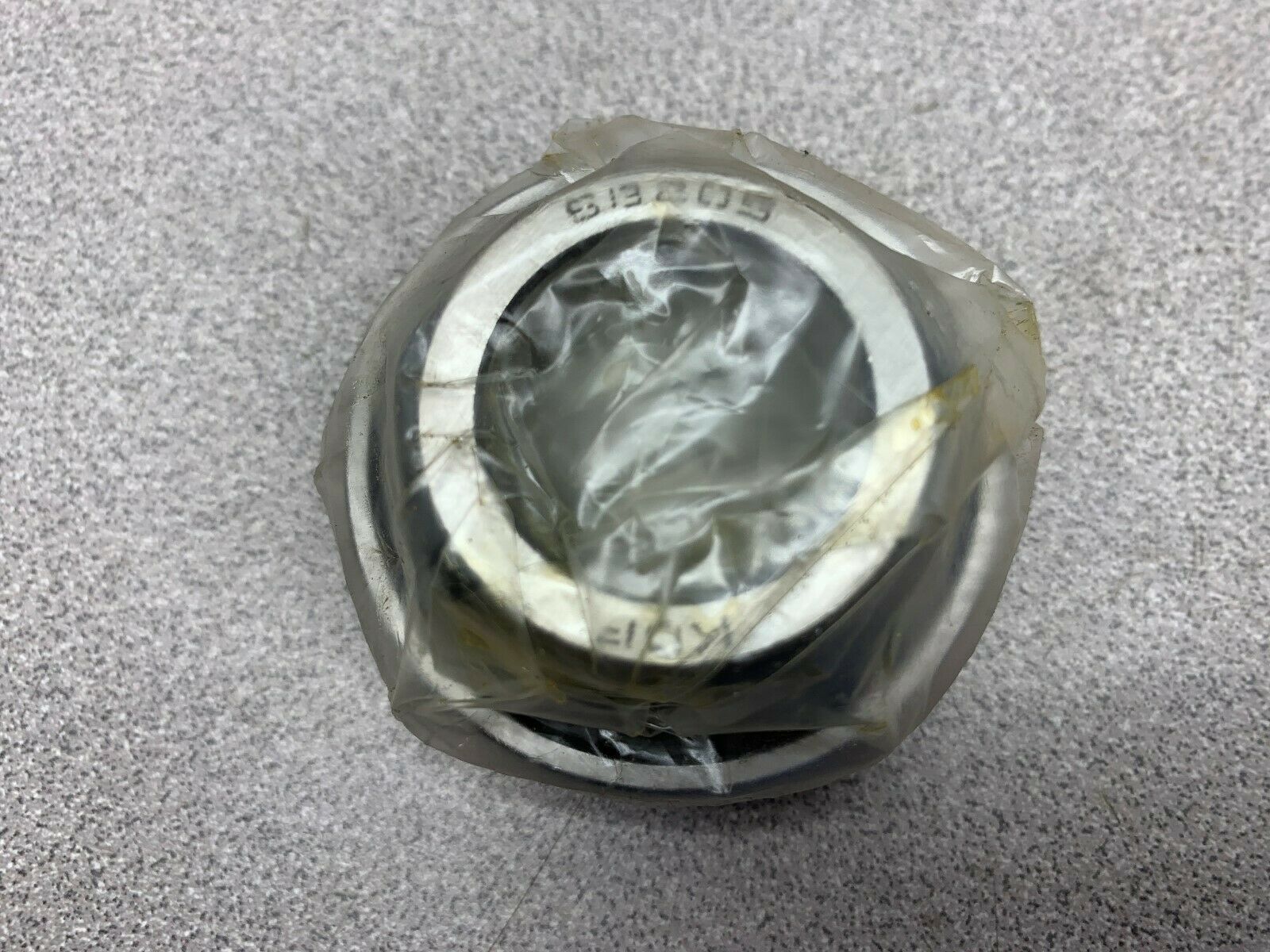 NEW NO BOX KDF BEARING S13205