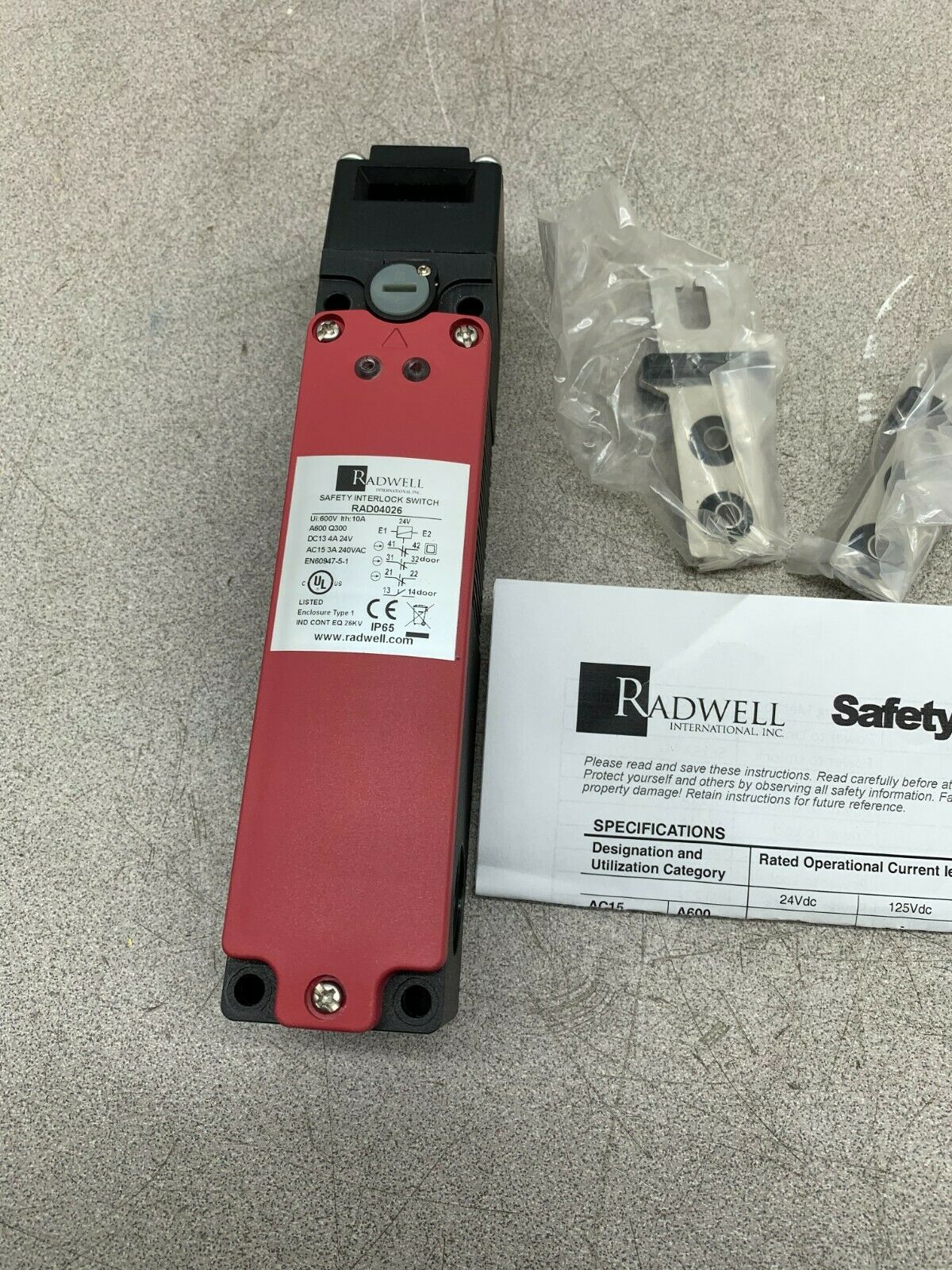NEW IN BOX RADWELL SOLENOID INTERLOCK SAFETY SWITCH RAD04026