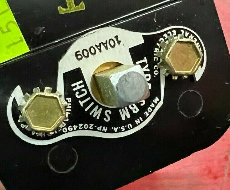 NEW IN BOX GENERAL ELECTRIC ROTARY SWITCH 10AA009