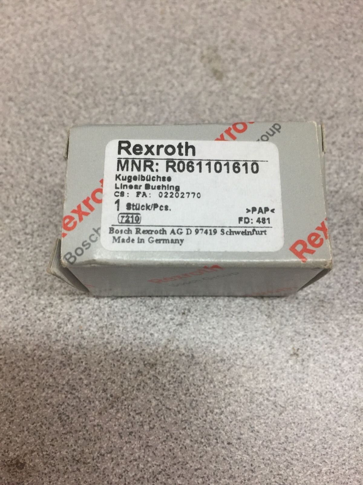 NEW IN BOX REXROTH BOSCH LINEAR BUSHING R061101610