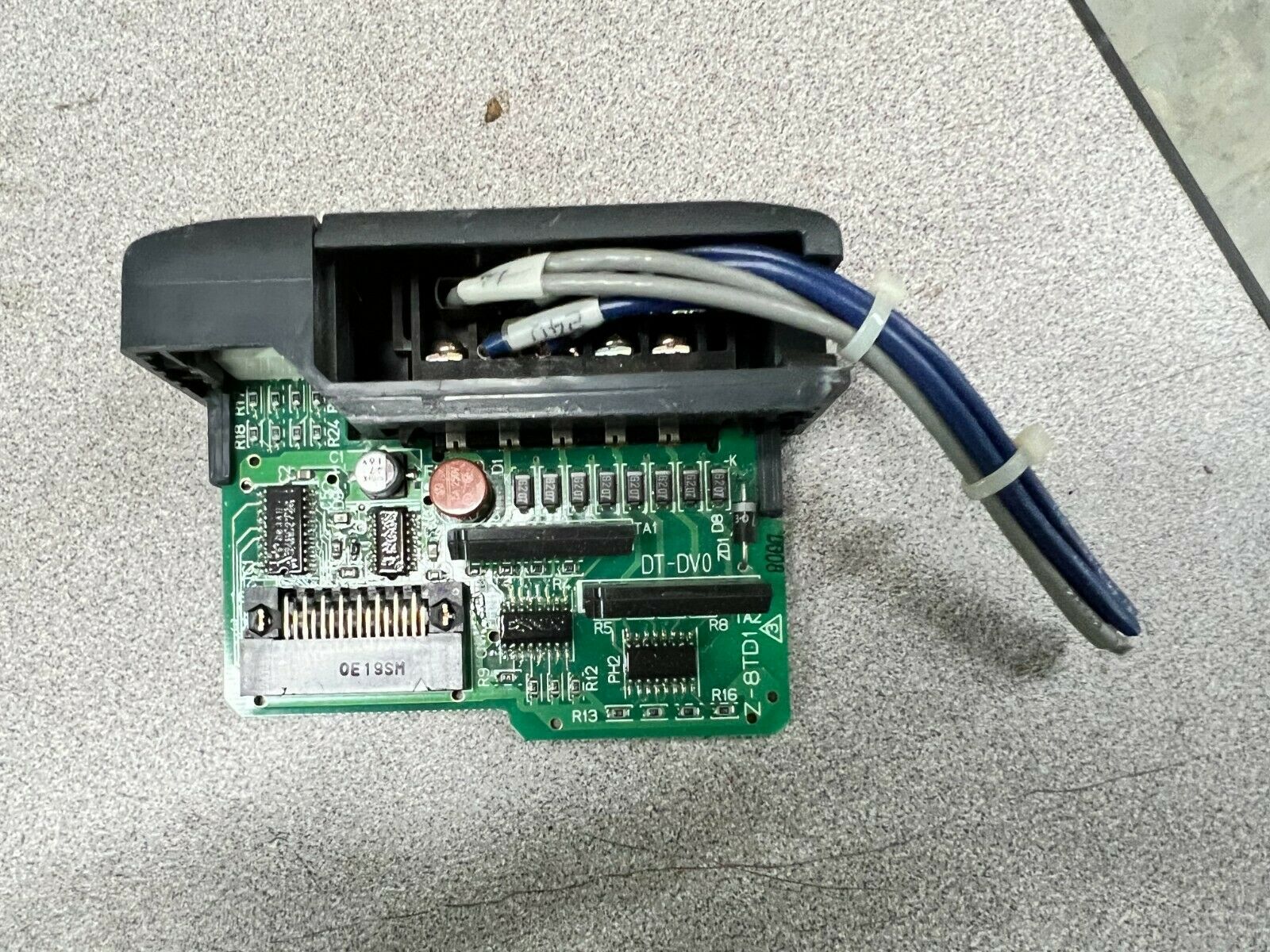 USED AUTOMATION DIRECT OUTPUT MODULE D2-08TD1