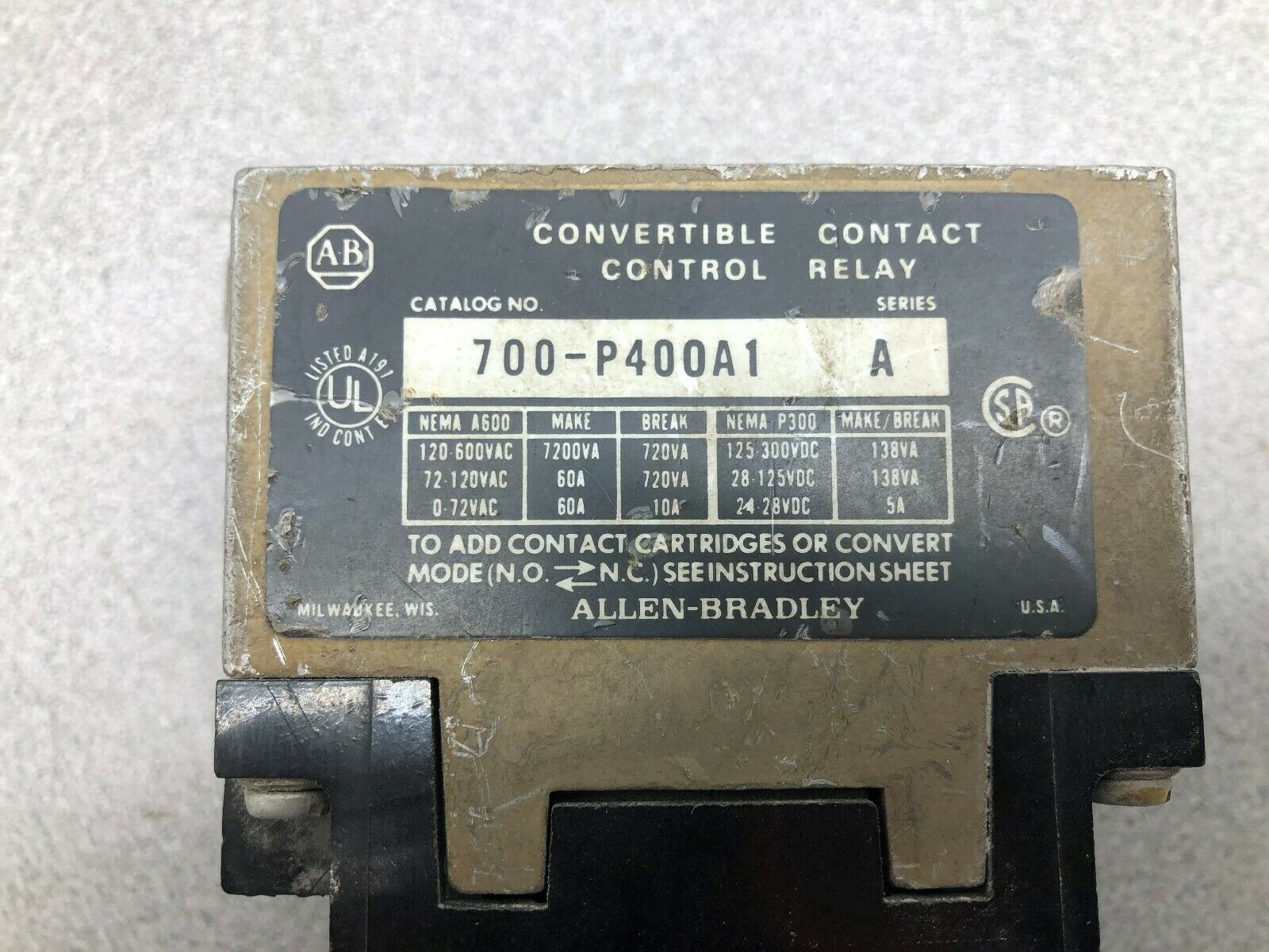 USED ALLEN BRADLEY 240 VAC LATCHING RELAY 700-PLL11A2 / 700-P400A1