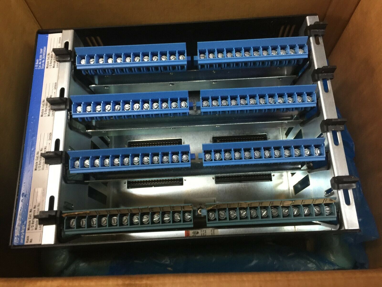 NEW IN BOX WESTINGHOUSE NUMA LOGIC 4 SLOT I/O RACK NLRH-704P