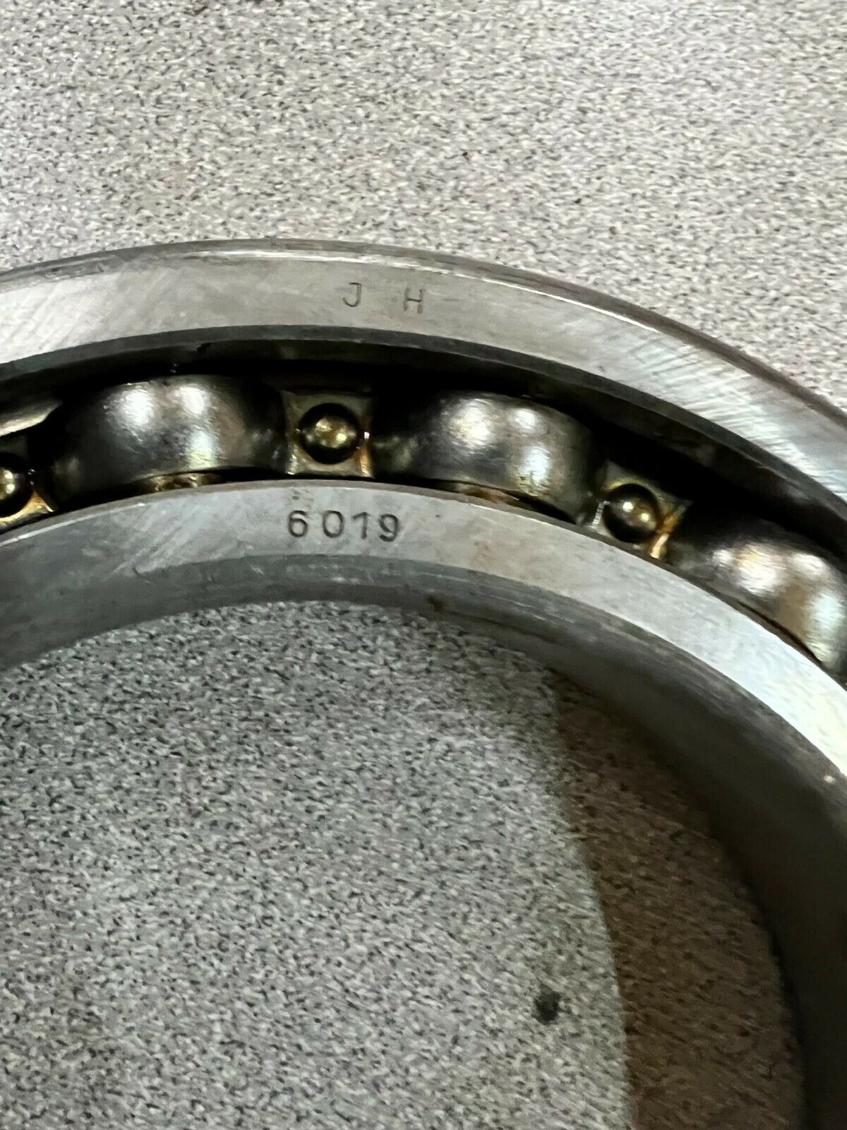 NEW IN BOX SNR ROLLER BEARING 6019