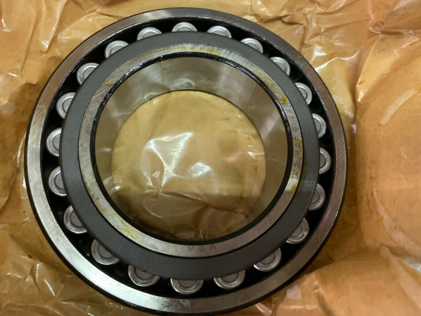 NEW IN BOX SKF ROLLER BEARING 22215CKJC3W33