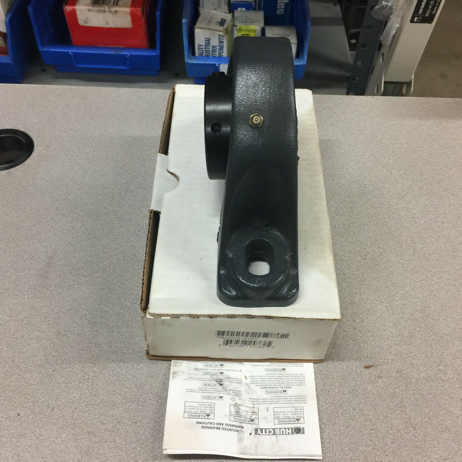 NEW IN BOX HUB CITY PILLOW BLOCK BEARING PB220X2-3/16