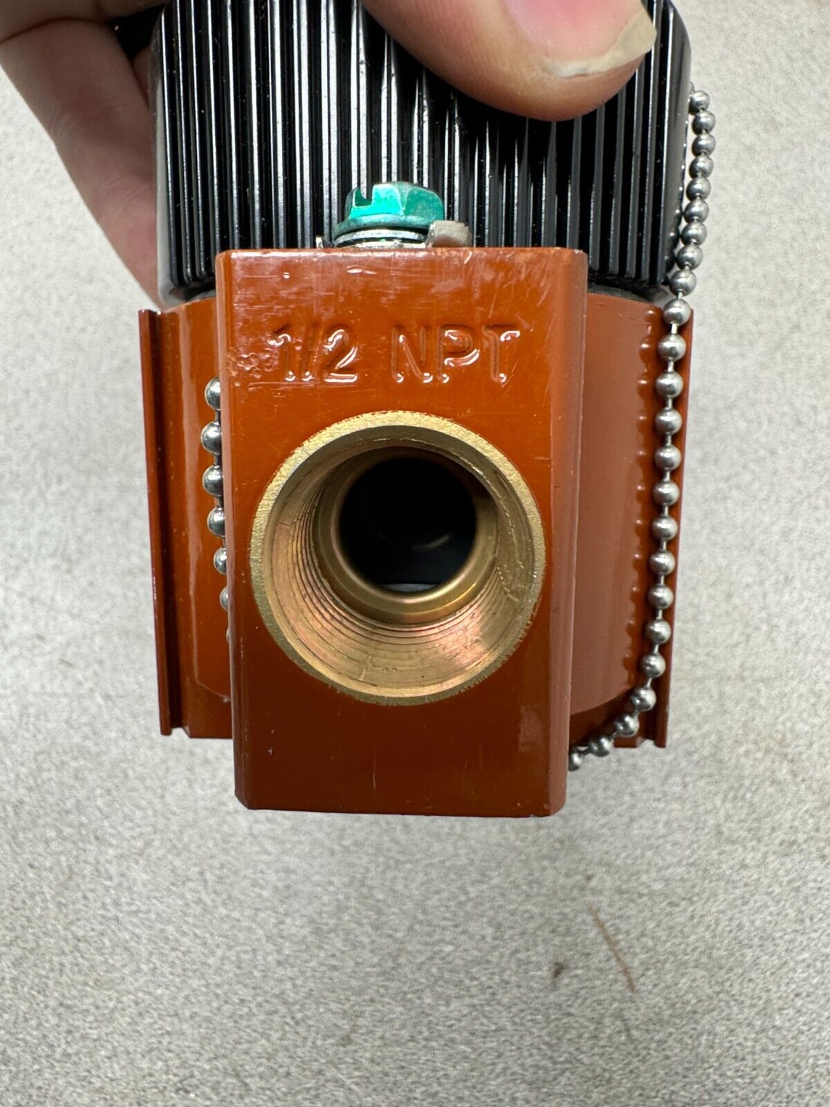 NEW NO BOX MOORE M11HPP IN LH2 ENCLOSURE TRX/CL12/D38/S316/-PT1C4-.5NPT(H)