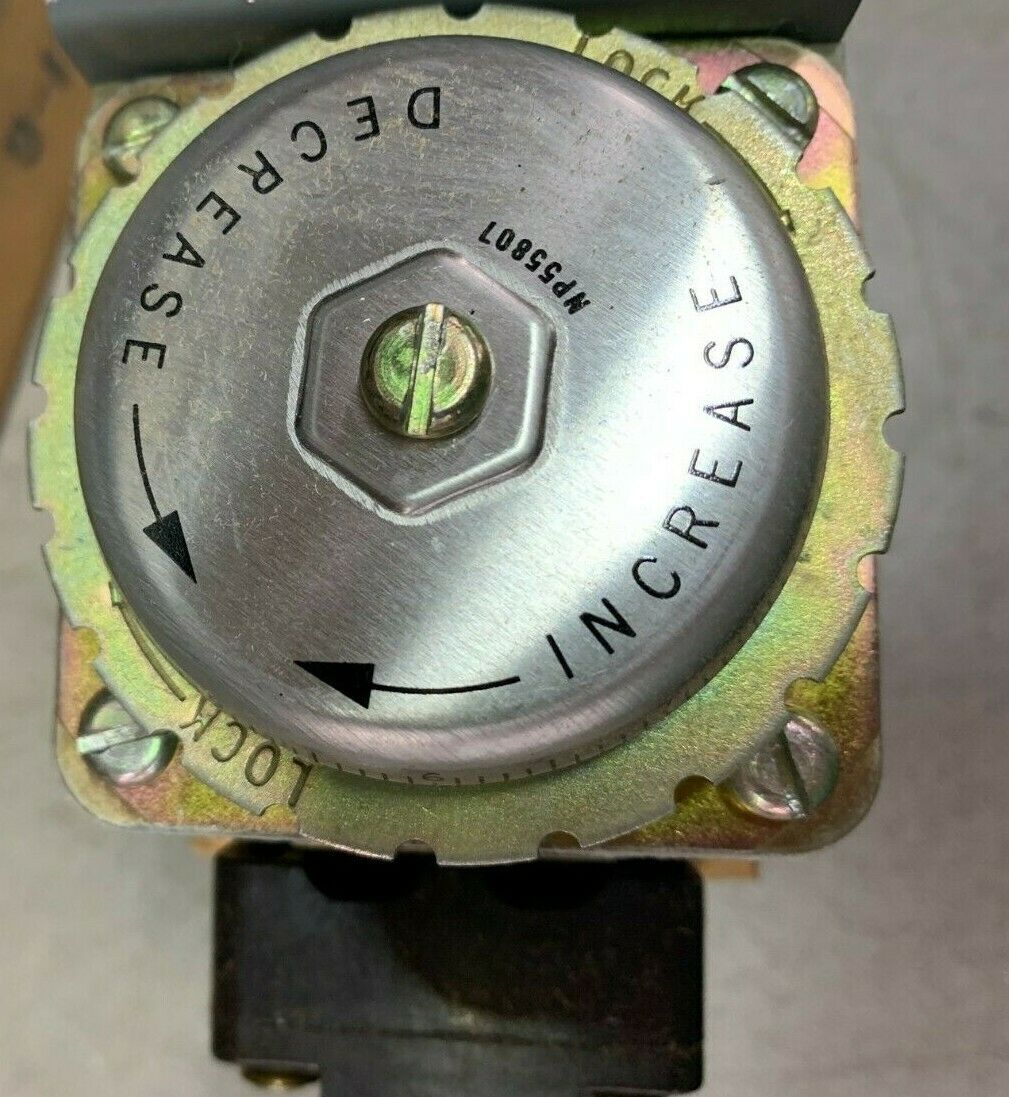 NEW IN BOX WESTINGHOUSE TIMING RELAY 1548654