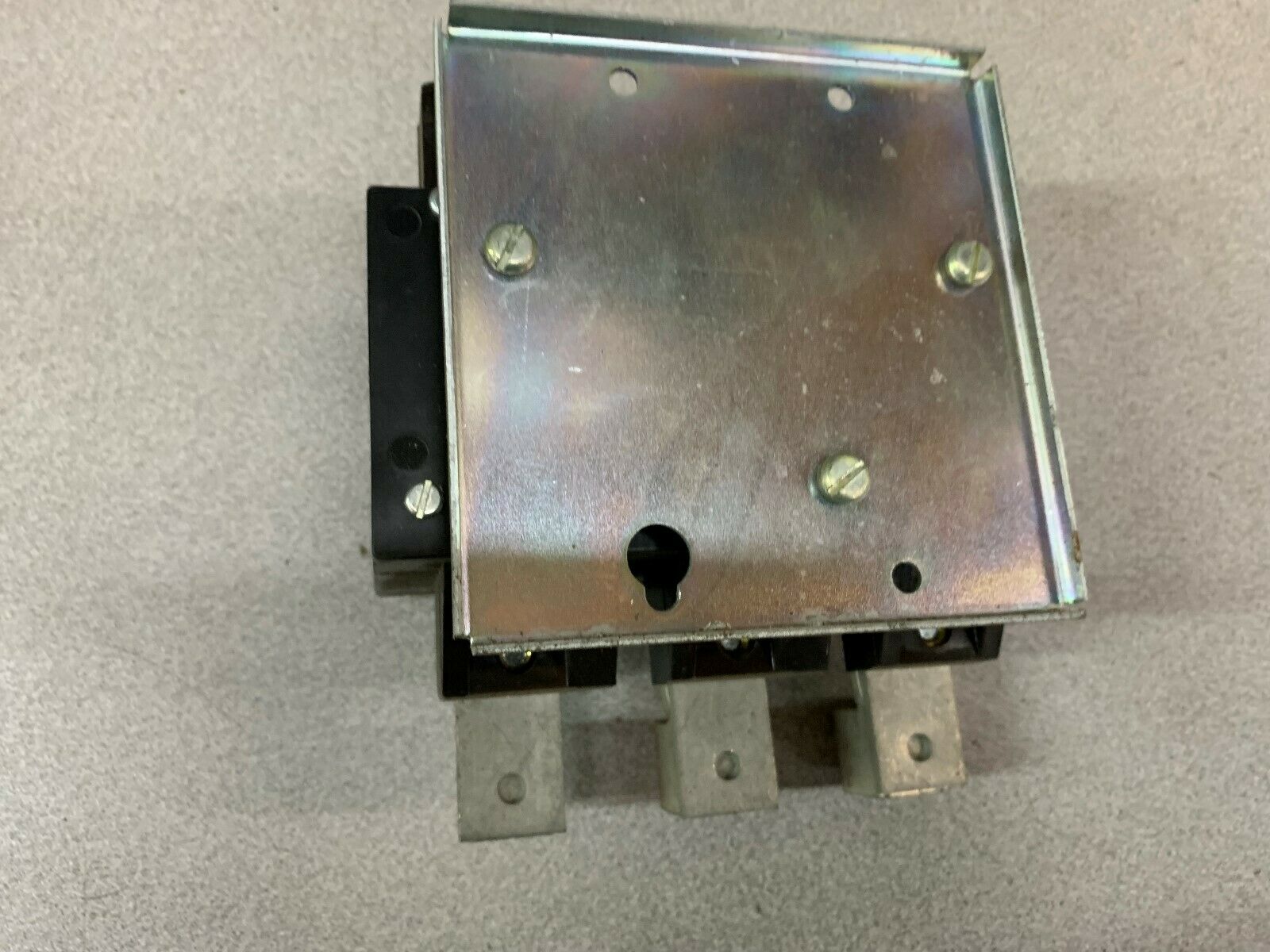 NEW NO BOX CUTLER HAMMER RELAY C300FRNA3