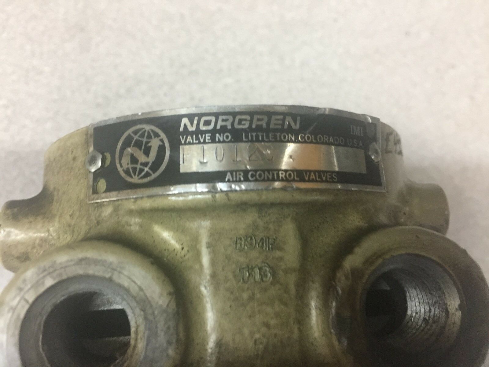 USED NORGREN PNUMATIC VALVE F1012C