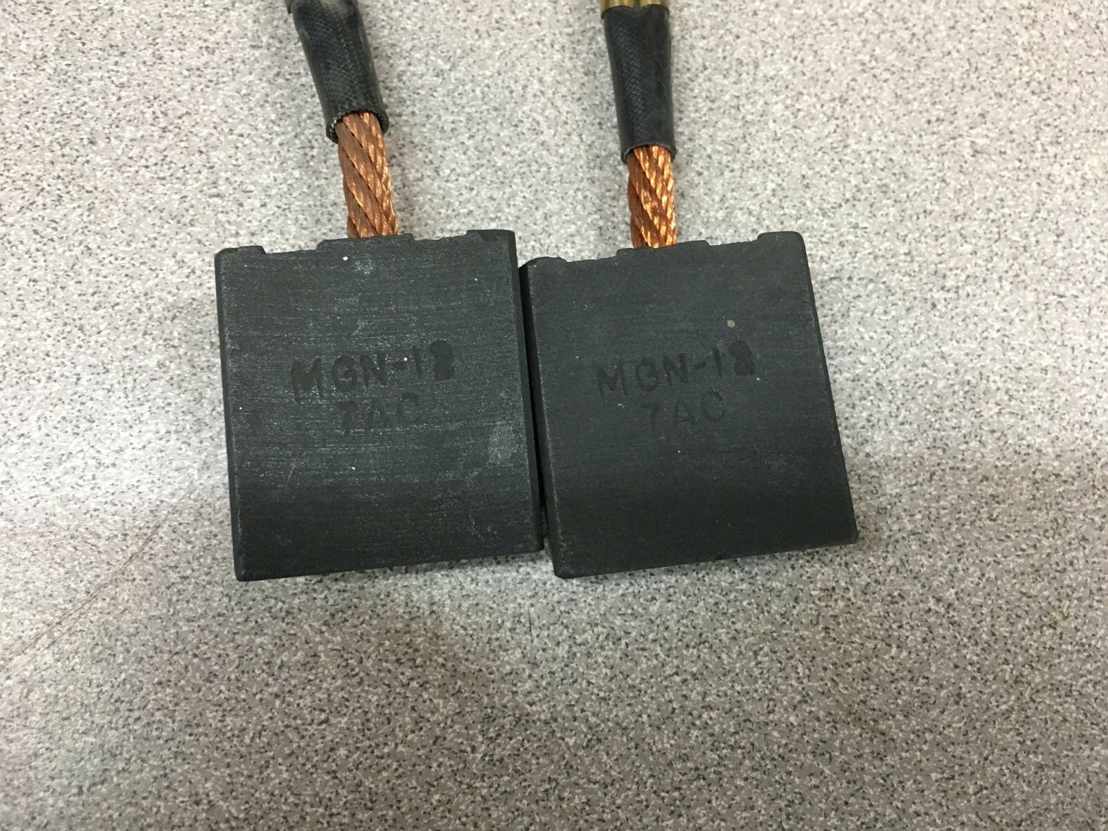 NEW SET OF 4 HYSTER BRUSHES 365184