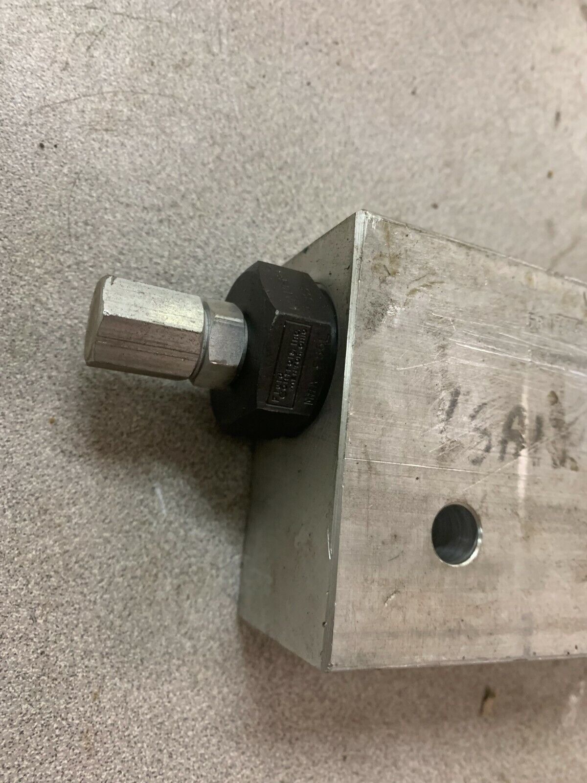 USED FLUID CONTROLS HYDRAULIC MANIFOLD 1SA13-F6-30S