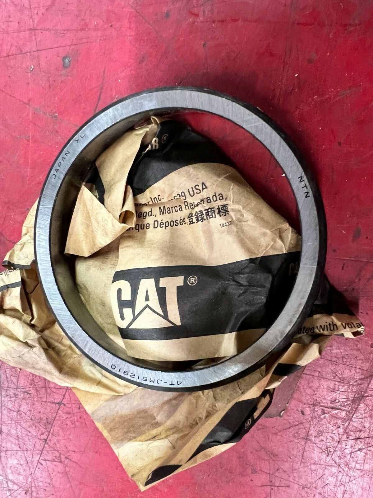 NEW IN BOX NTN/CATERPILLAR BEARING RACE 4T-JM612910