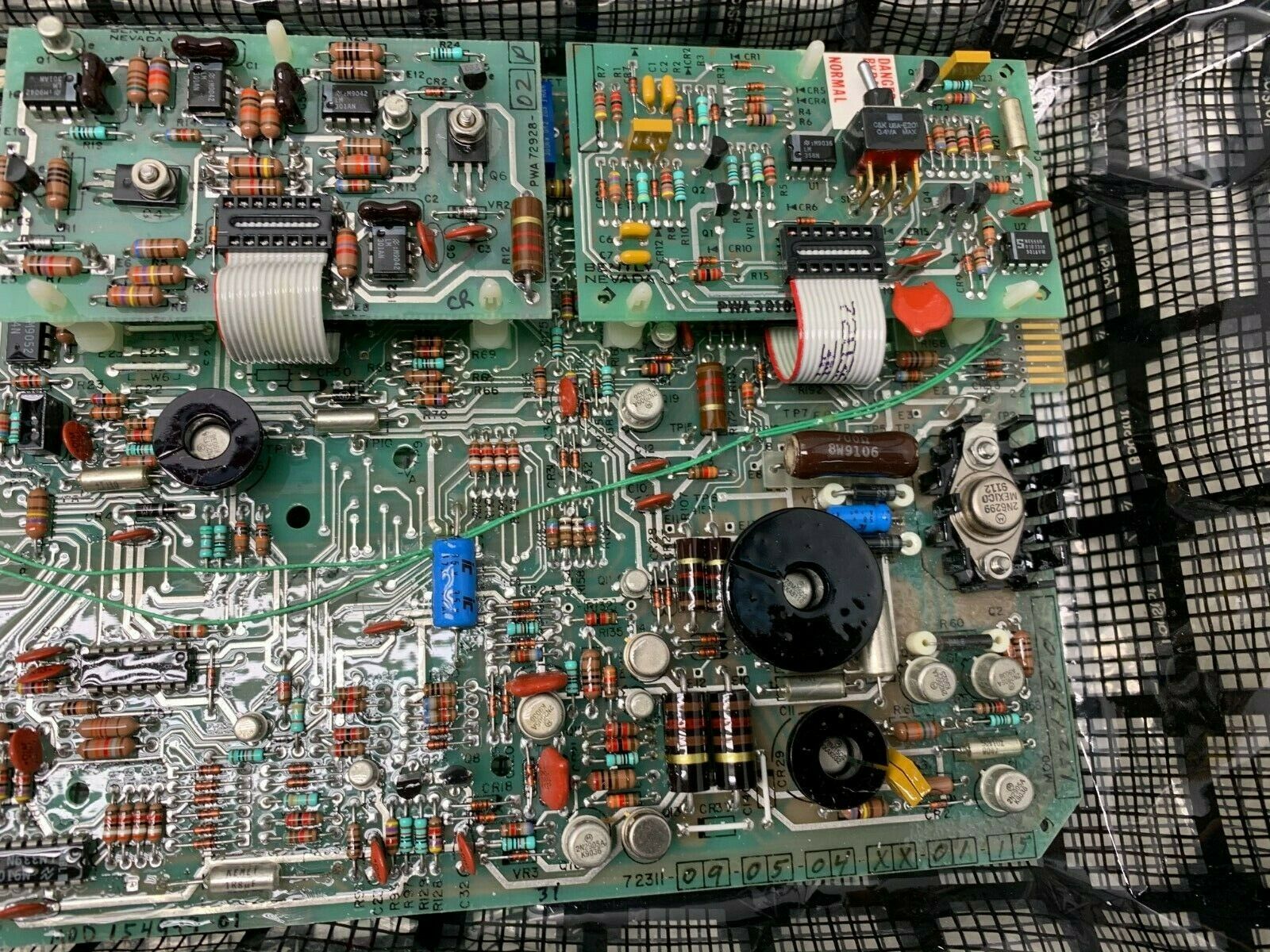 NEW NO BOX BENTLY NEVADA 72311-09-05-04-XX-01-15 WITH PWA 72928-02P