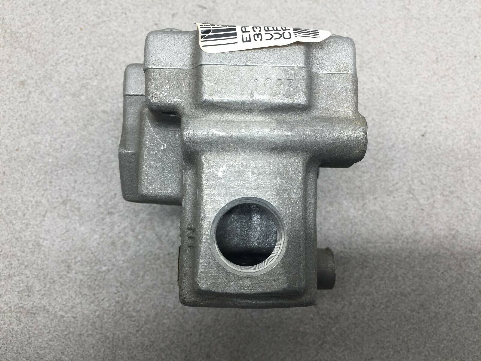 NEW NO BOX AUTOMATIC VALVE 339D35-1A