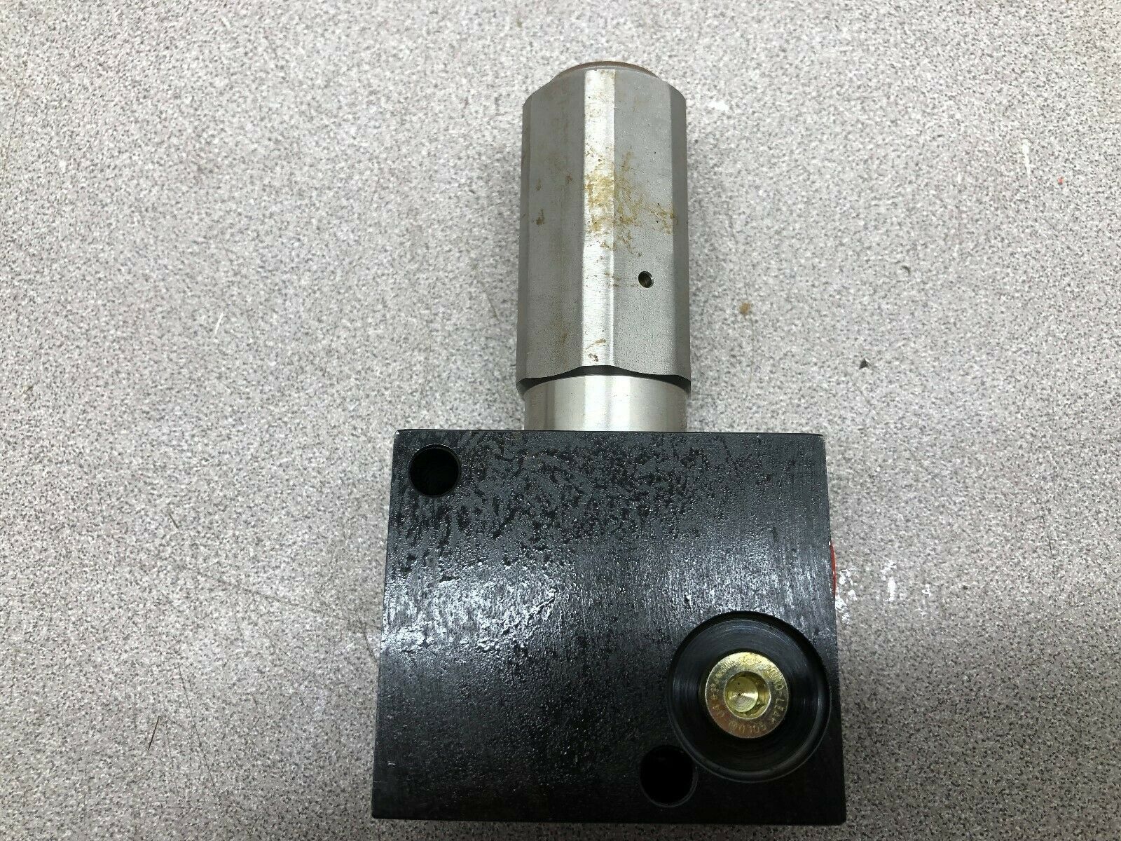 NEW NO BOX VEKTEK 1500-5000 PSI RANGE PRESSURE LIMITING VALVE 70-5400-06