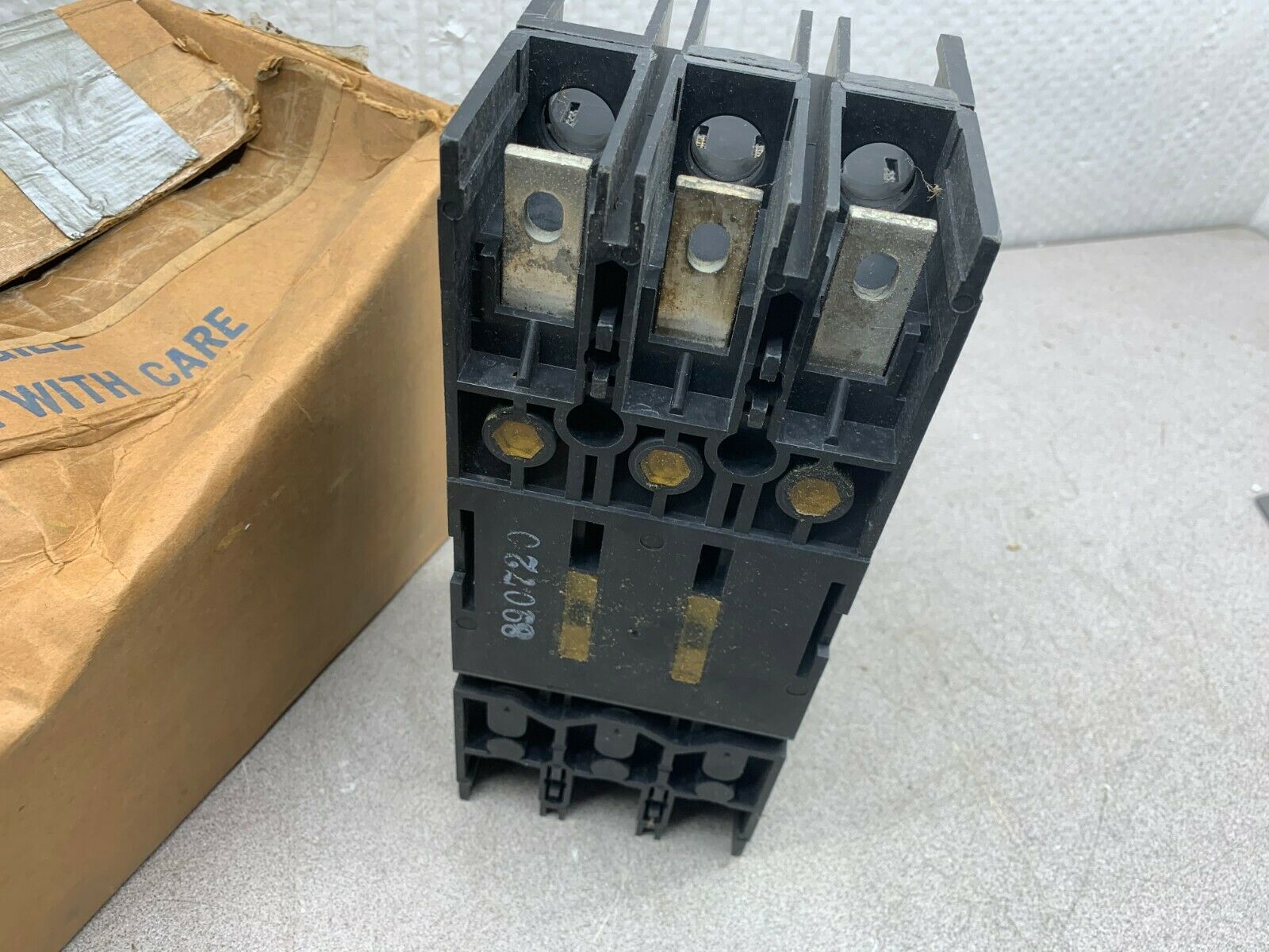 NEW WESTINGHOUSE 752B417G16 3 POLE 250AMP CIRCUIT BREAKER JB3250W