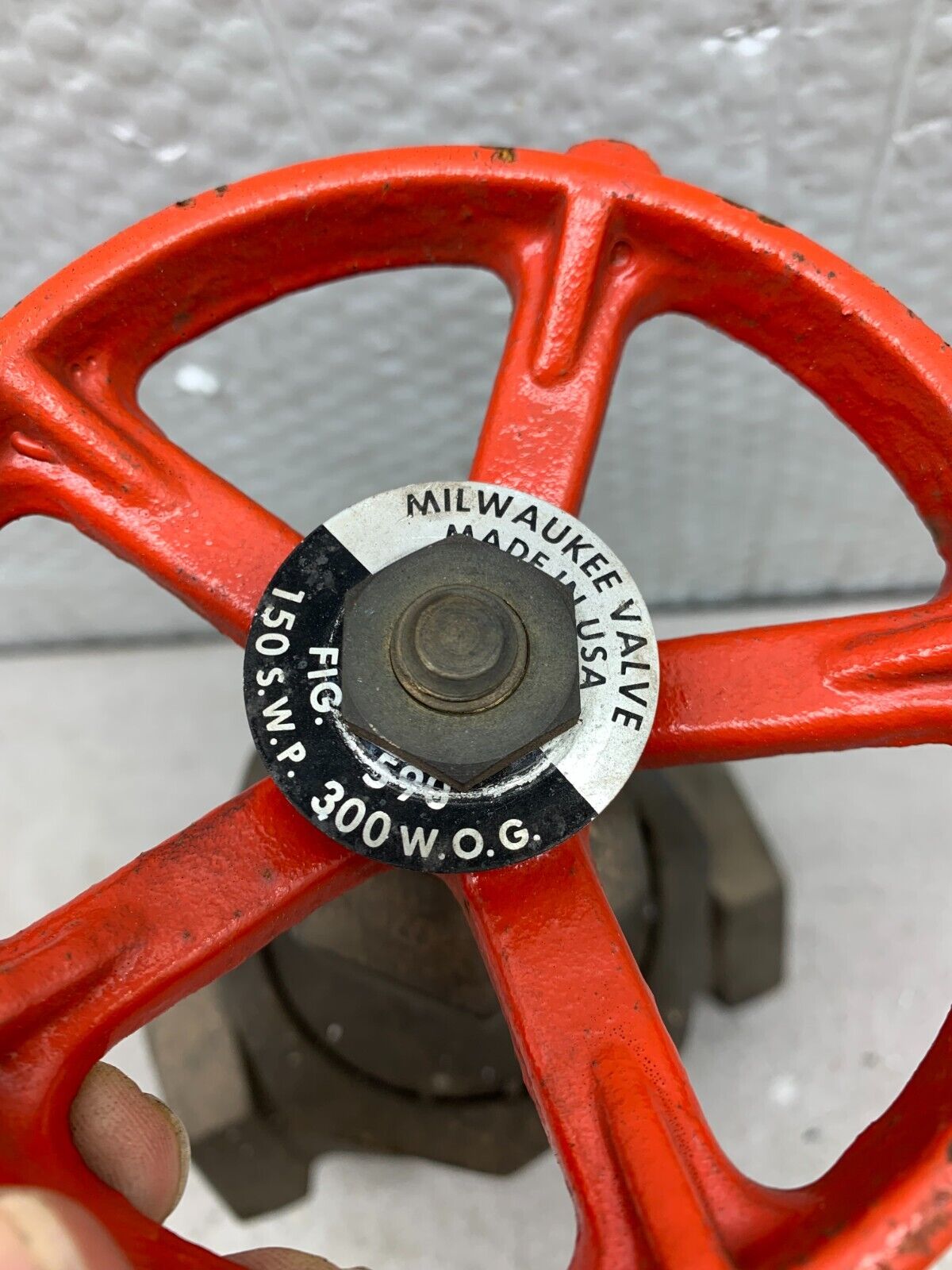NEW NO BOX MILWAUKEE FIG. 590 150 S.W.P. 300 WOG VALVE 2"