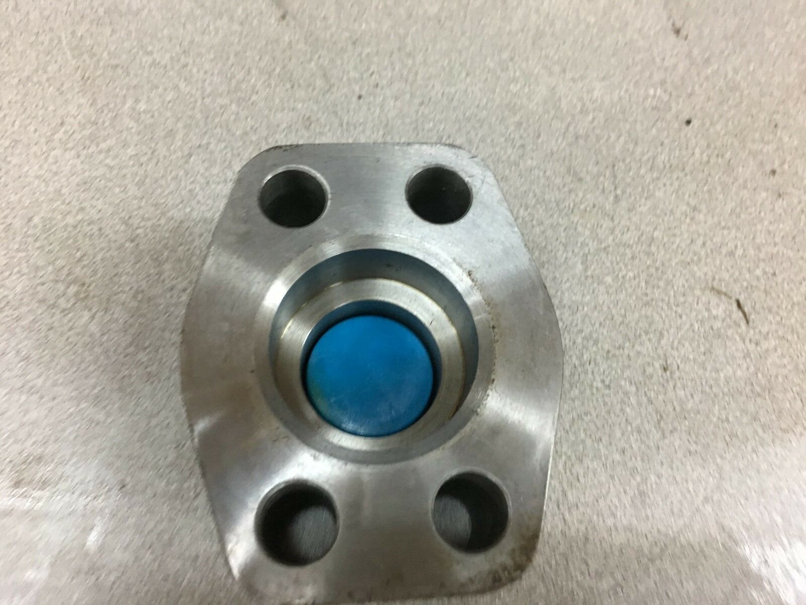 NEW NO BOX ANCHOR FLANGE 90223