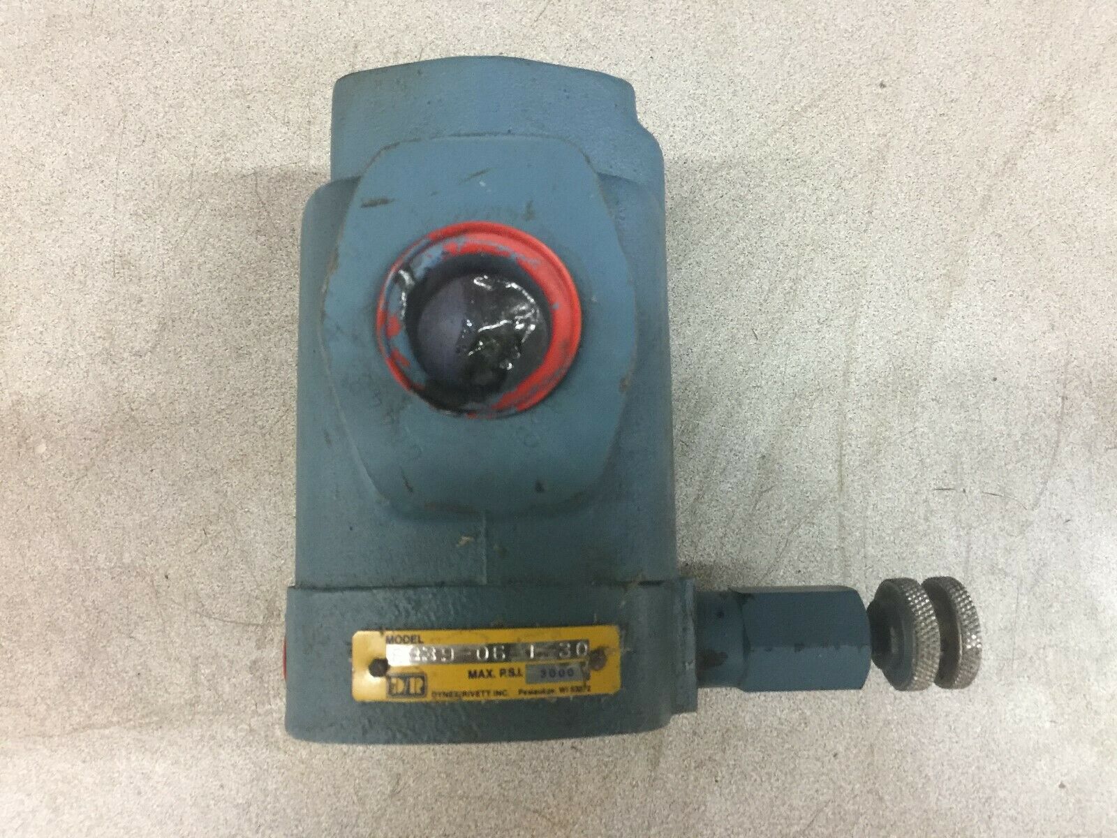 NEW NO BOX DYNEX RIVETT PRESSURE CONTROL VALVE 8839-06-1-30