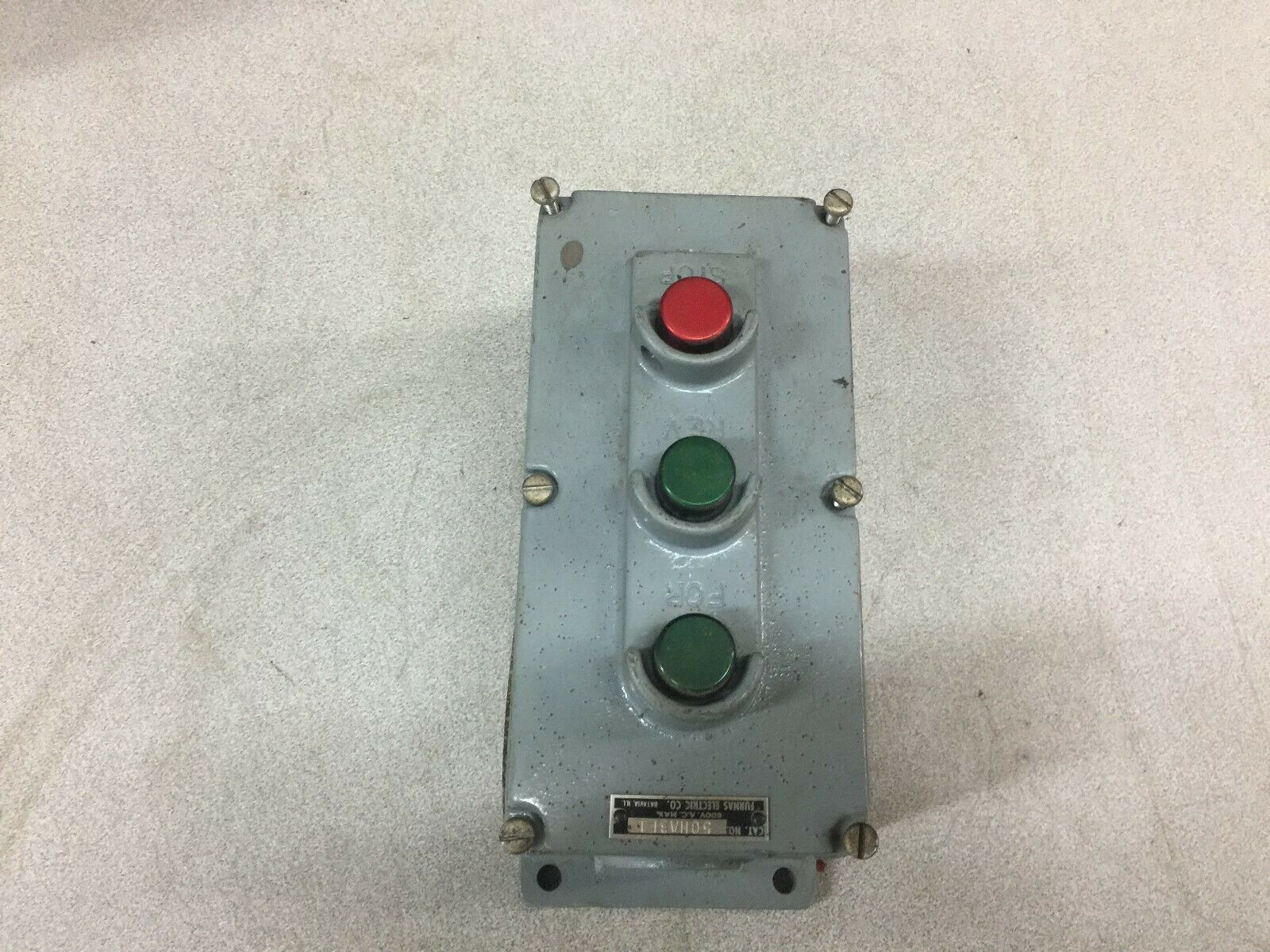 NEW NO BOX FURNAS 600VAC EXPLOSION PROOF 3 PUSHBUTTON STATION 50HA3E1