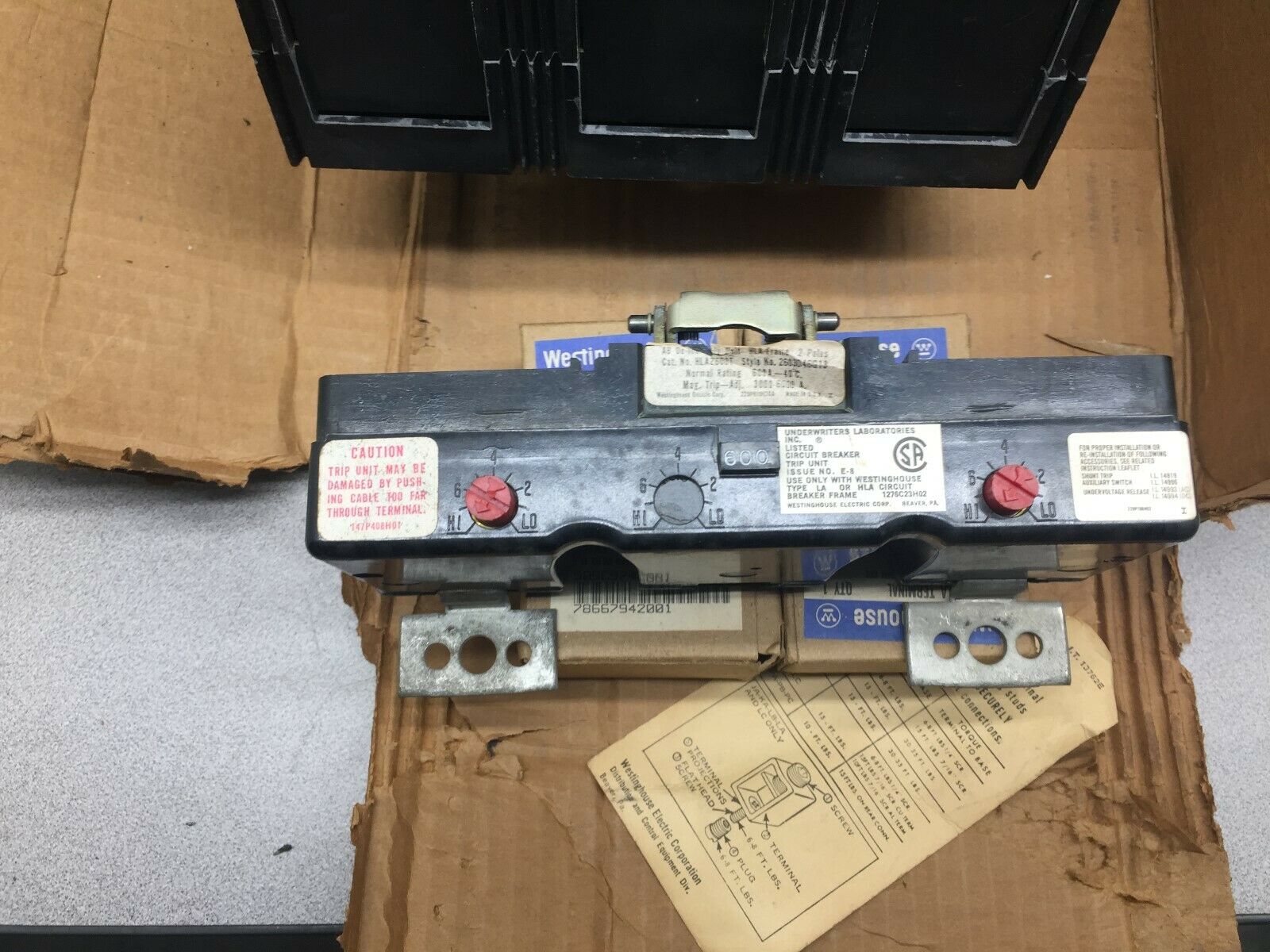 NEW IN DAMMAGED BOX WESTINGHOUSE 600 AMP 2 POLE 600 VAC WITH MAG TRIP LA2600F /