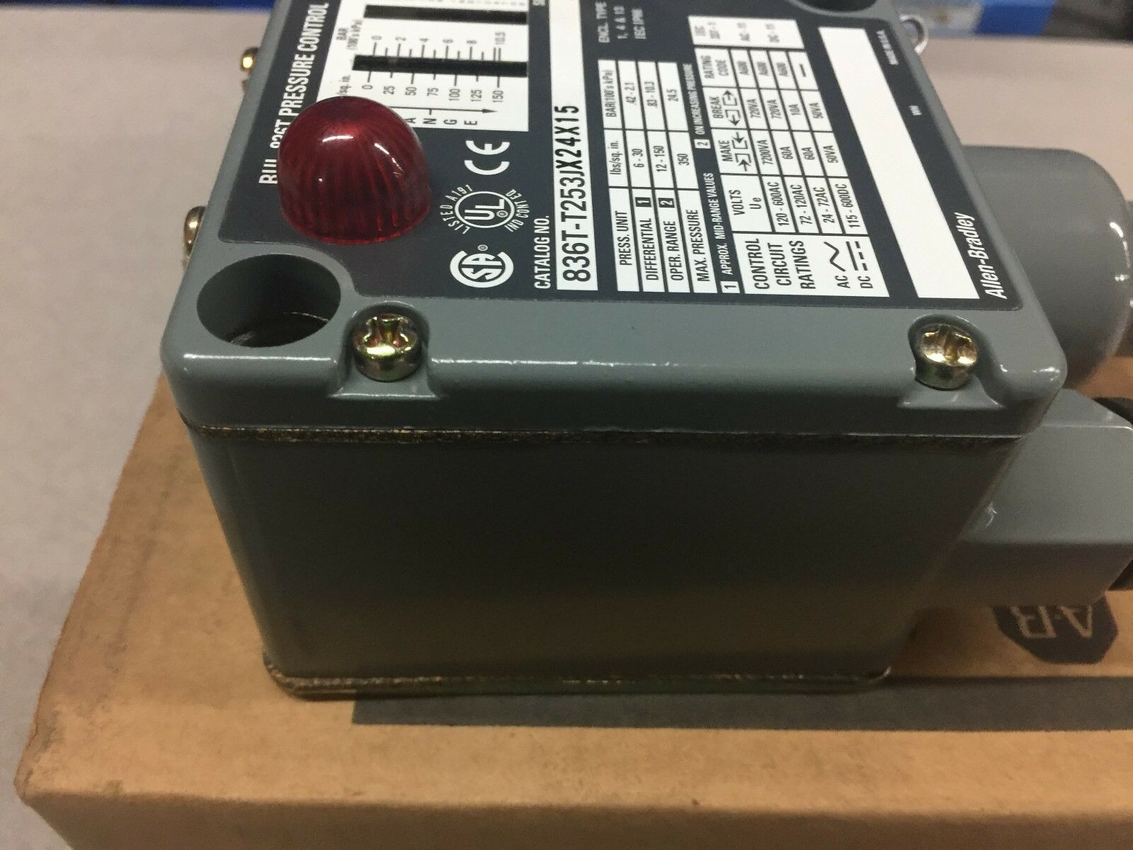 NEW IN BOX ALLEN BRADLEY PRESSURE CONTROL SWITCH 836T-T253JX24X15